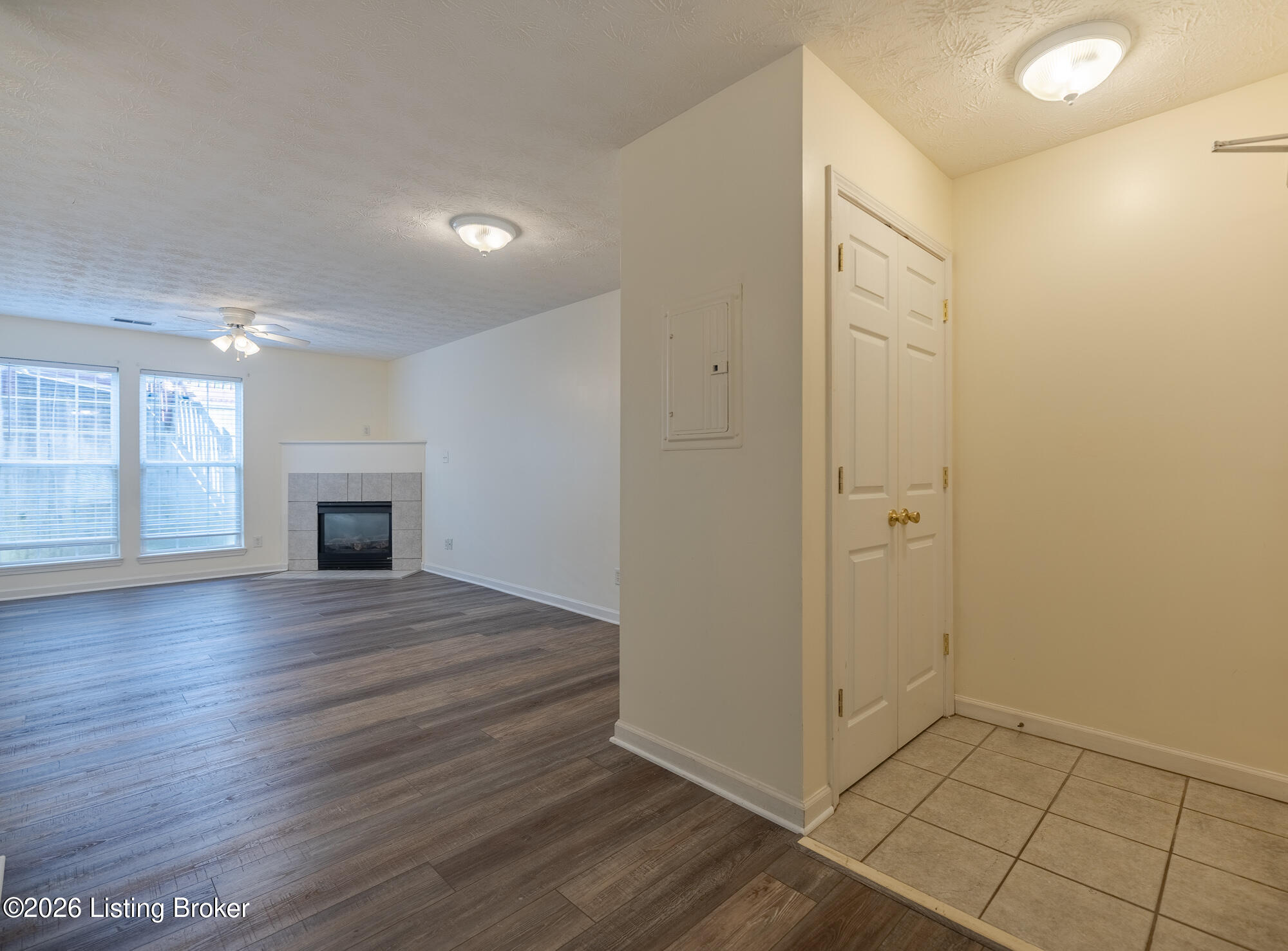 1110 Neon Way Property Photo 3