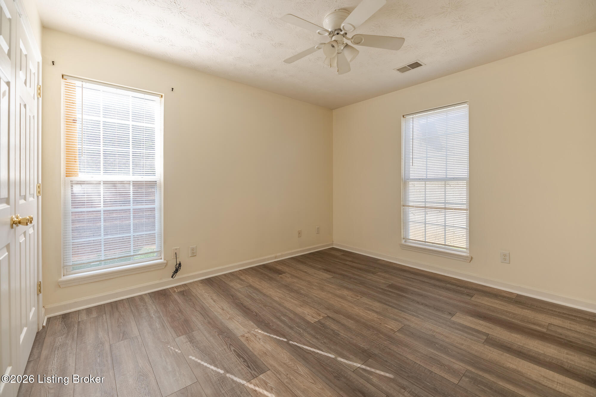 1110 Neon Way Property Photo 12