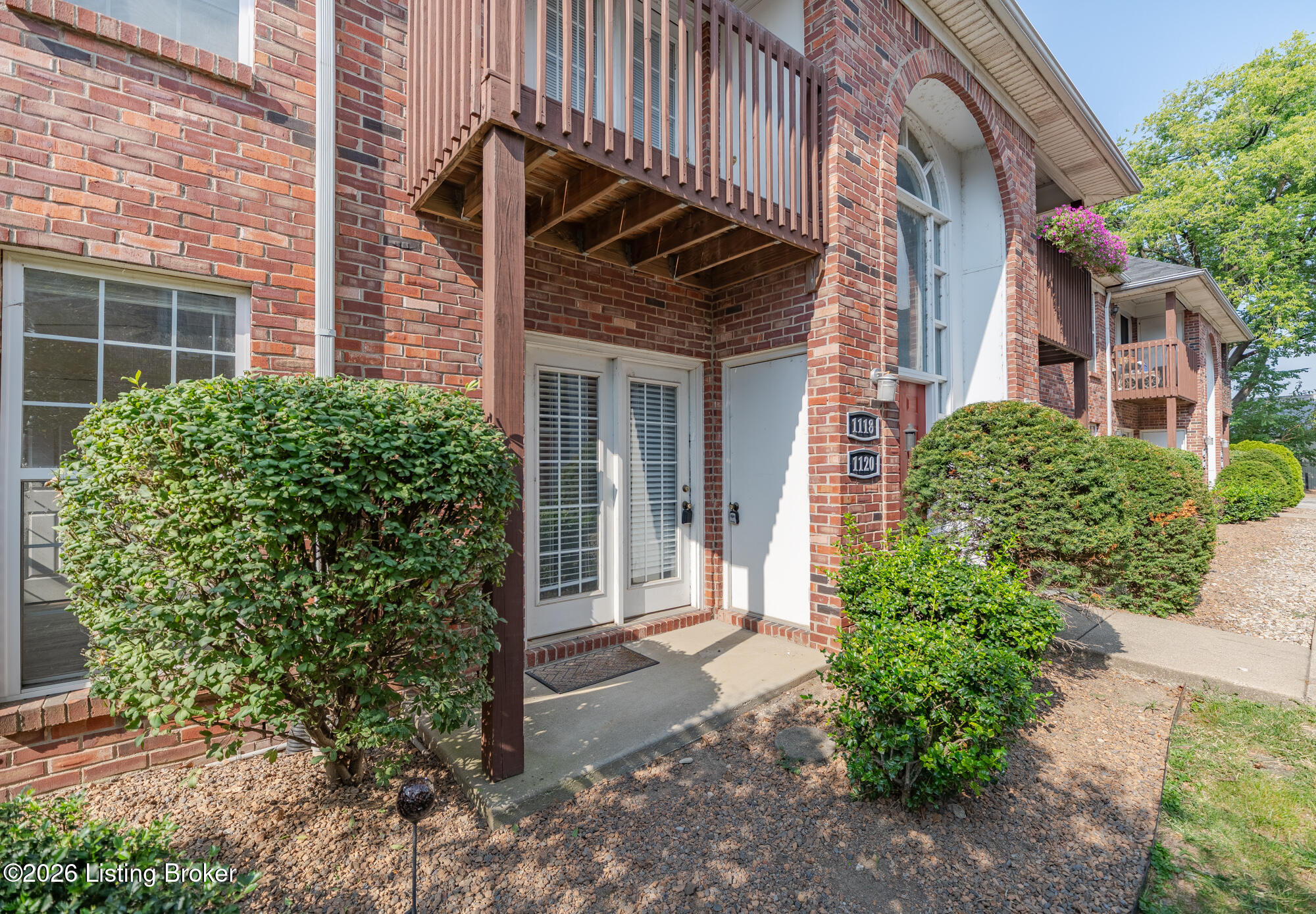 1110 Neon Way Property Photo 17