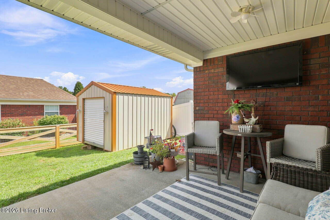 104 Sweetspire Dr Property Photo 13