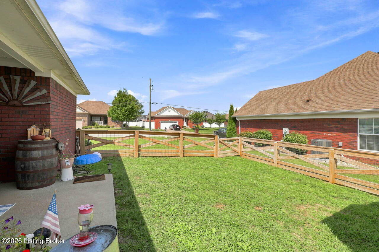 104 Sweetspire Dr Property Photo 25
