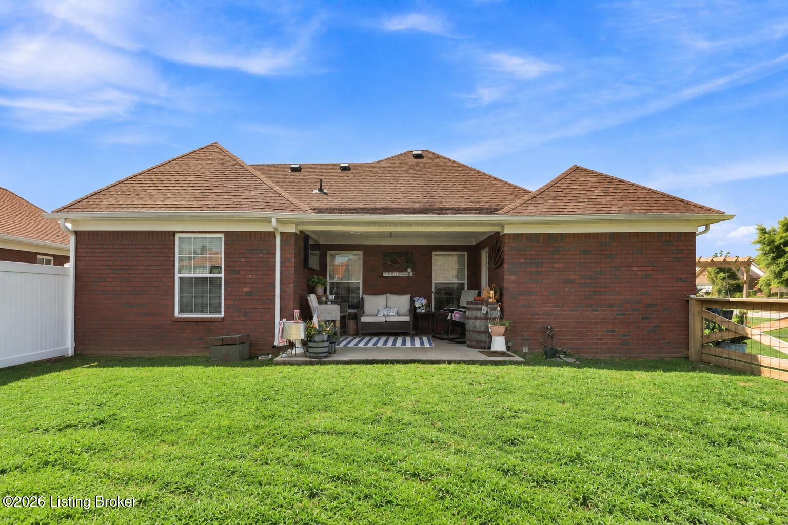 104 Sweetspire Dr Property Photo 28