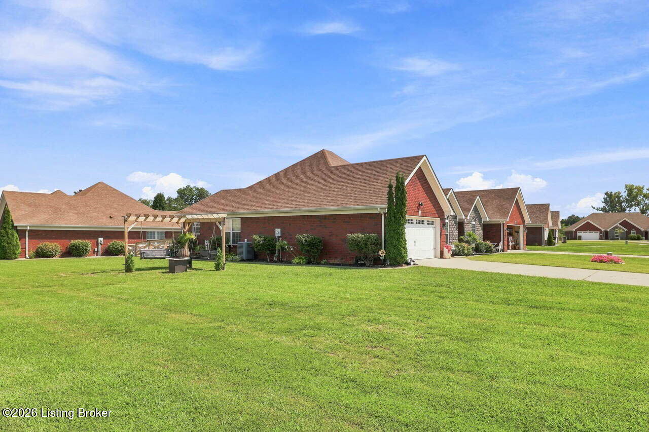 104 Sweetspire Dr Property Photo 29