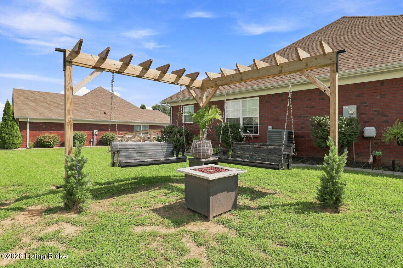 104 Sweetspire Dr Property Photo 30