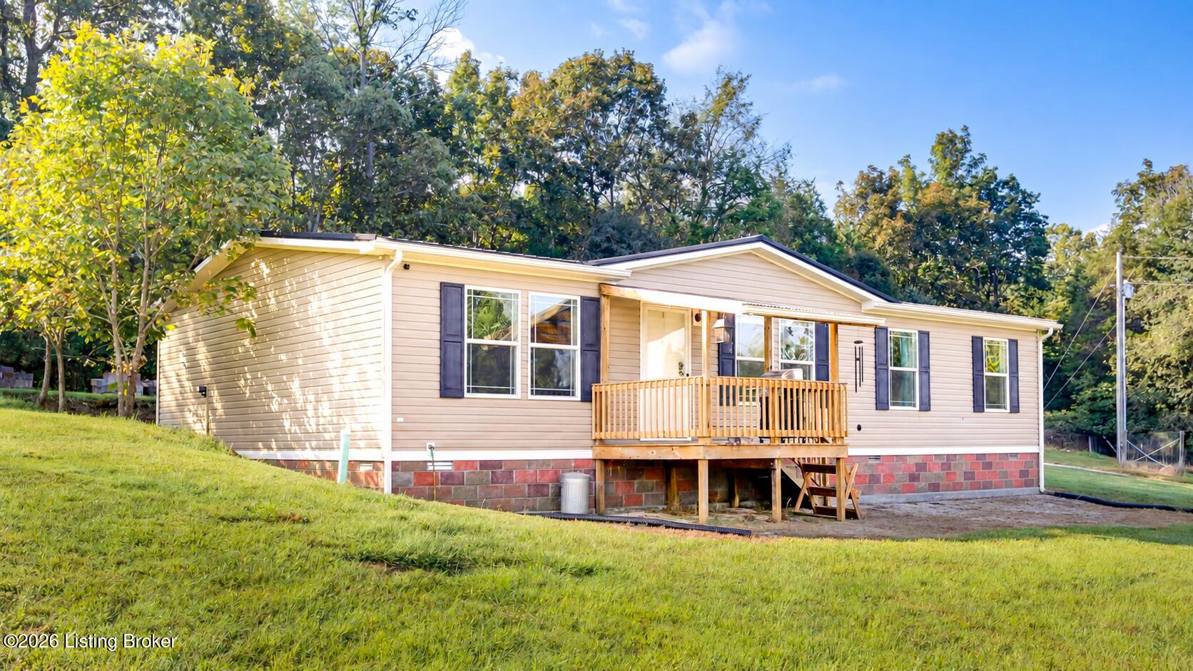 1560 Blue Fork Rd Property Photo 4