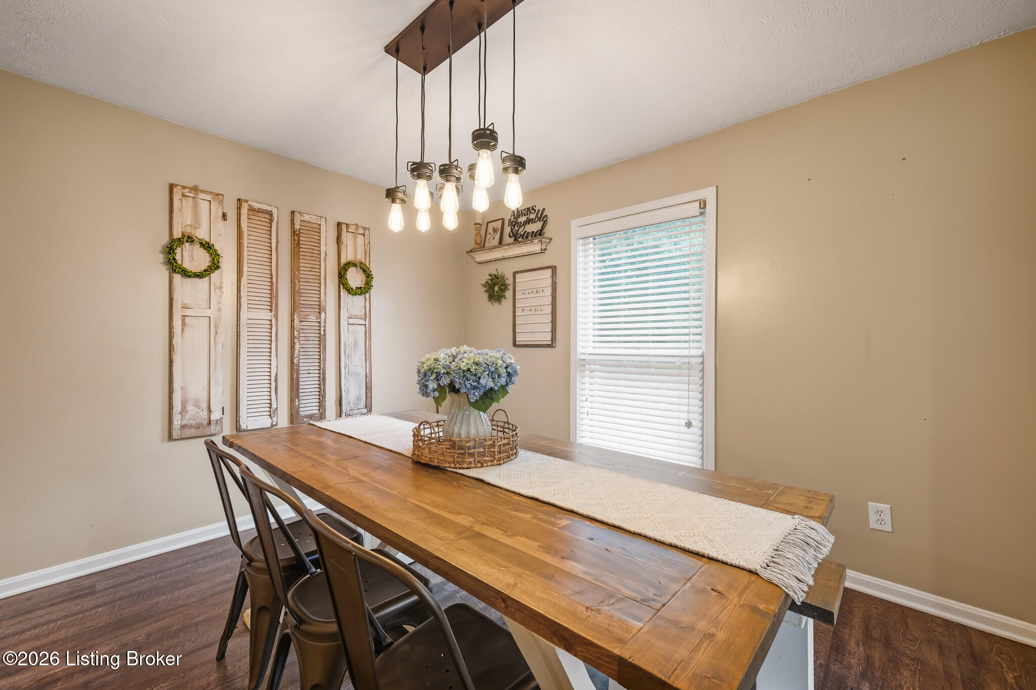 9312 Le Beau Ct Property Photo 3