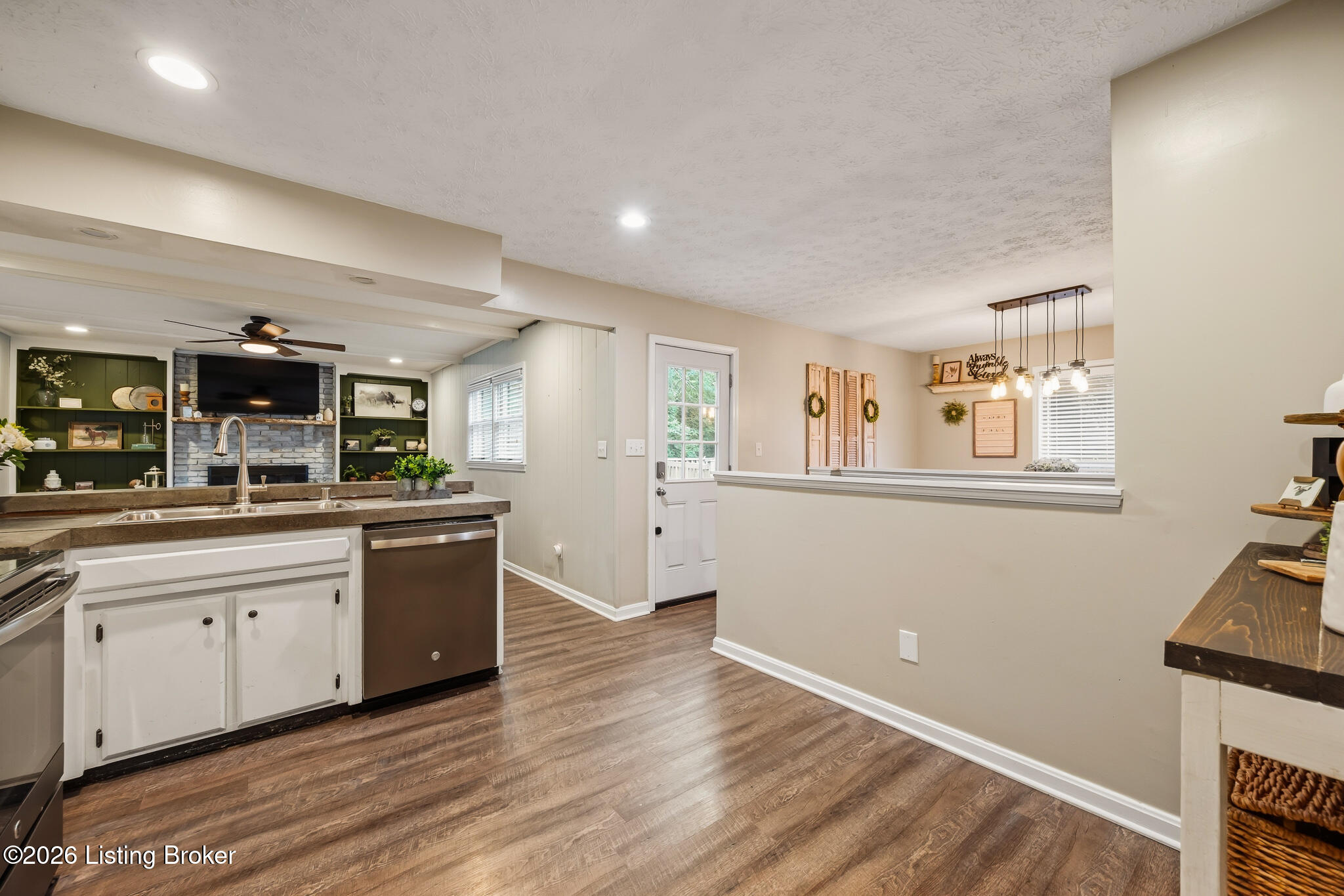 9312 Le Beau Ct Property Photo 19