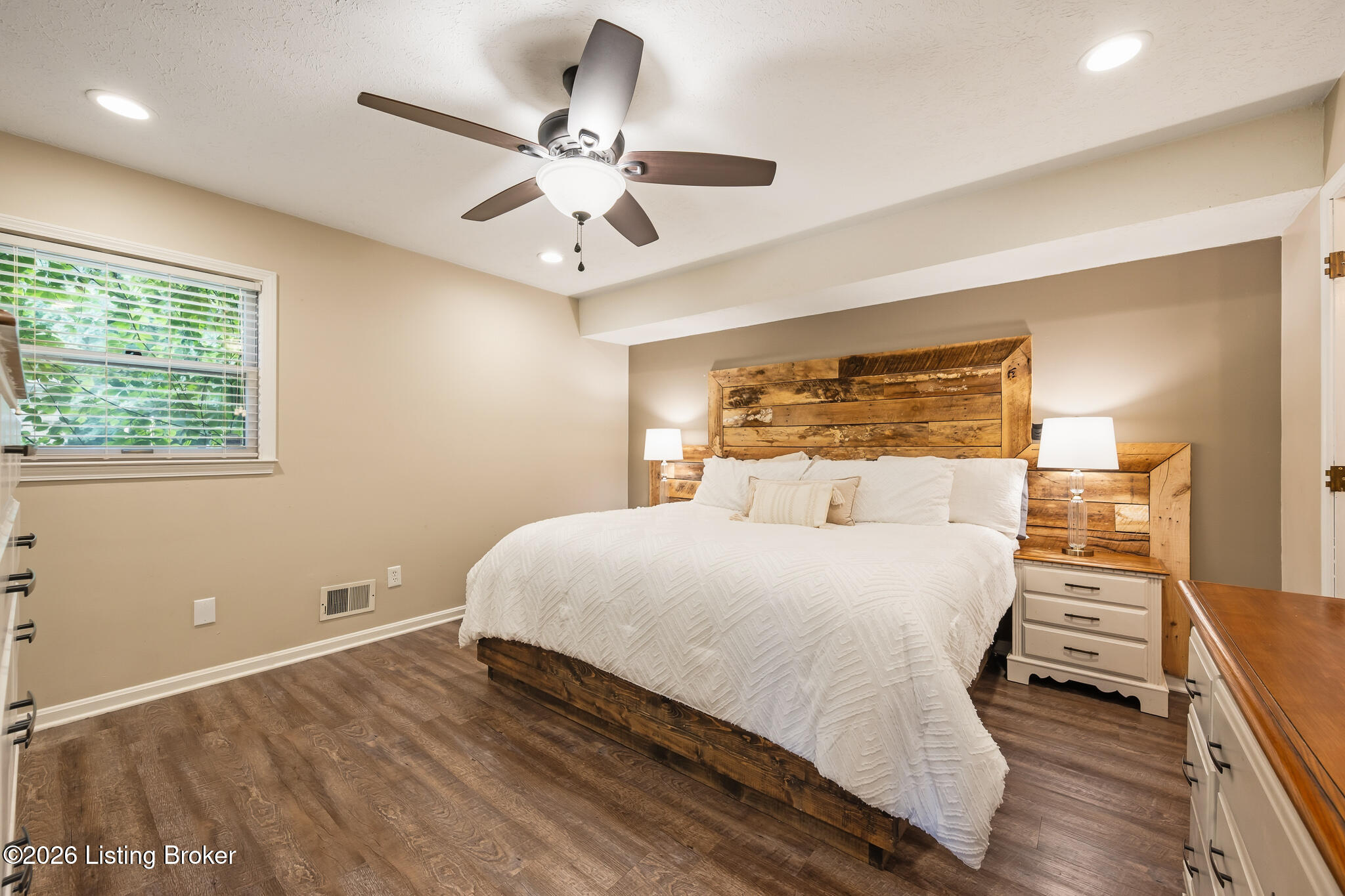 9312 Le Beau Ct Property Photo 28