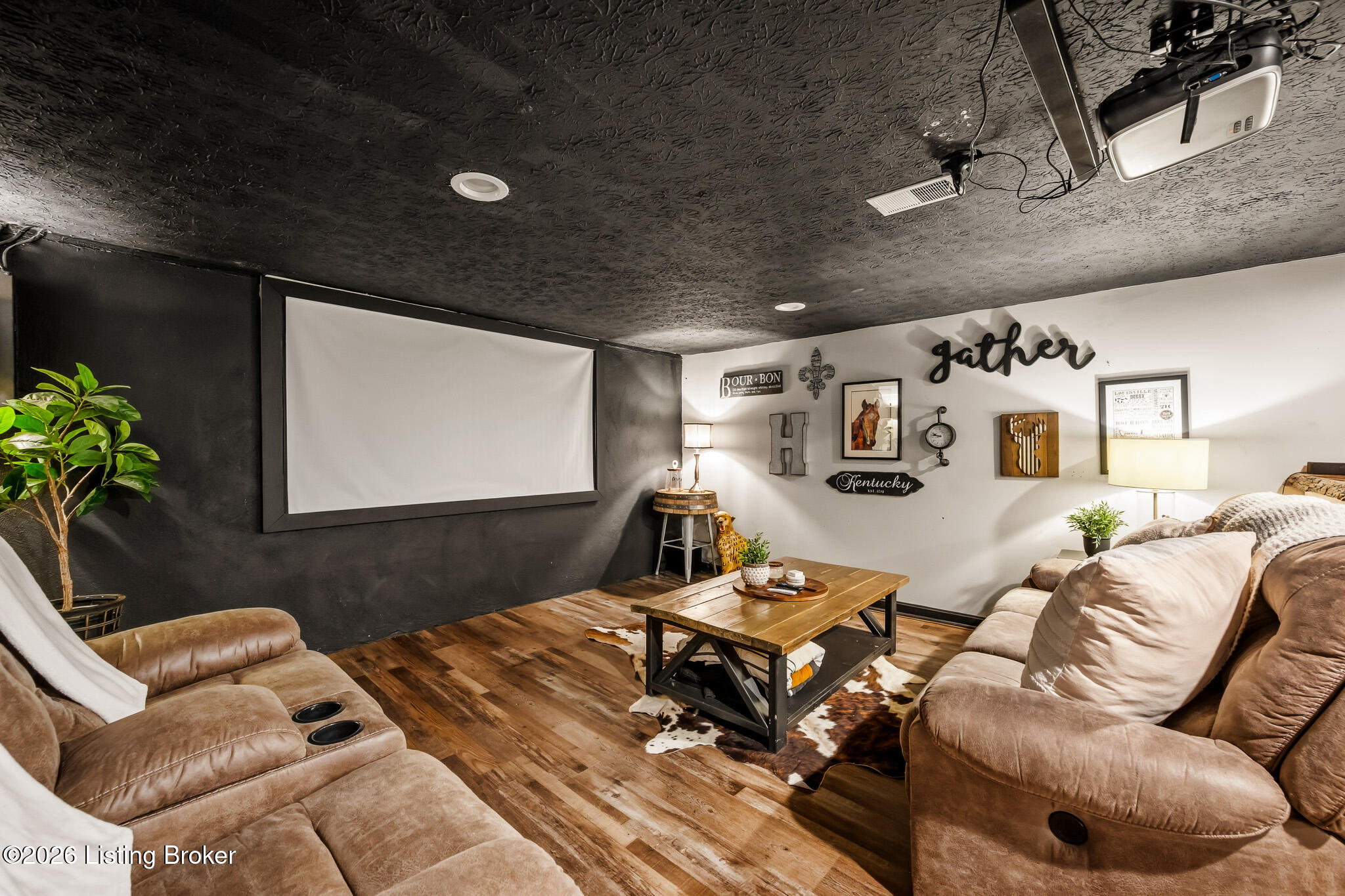 9312 Le Beau Ct Property Photo 33