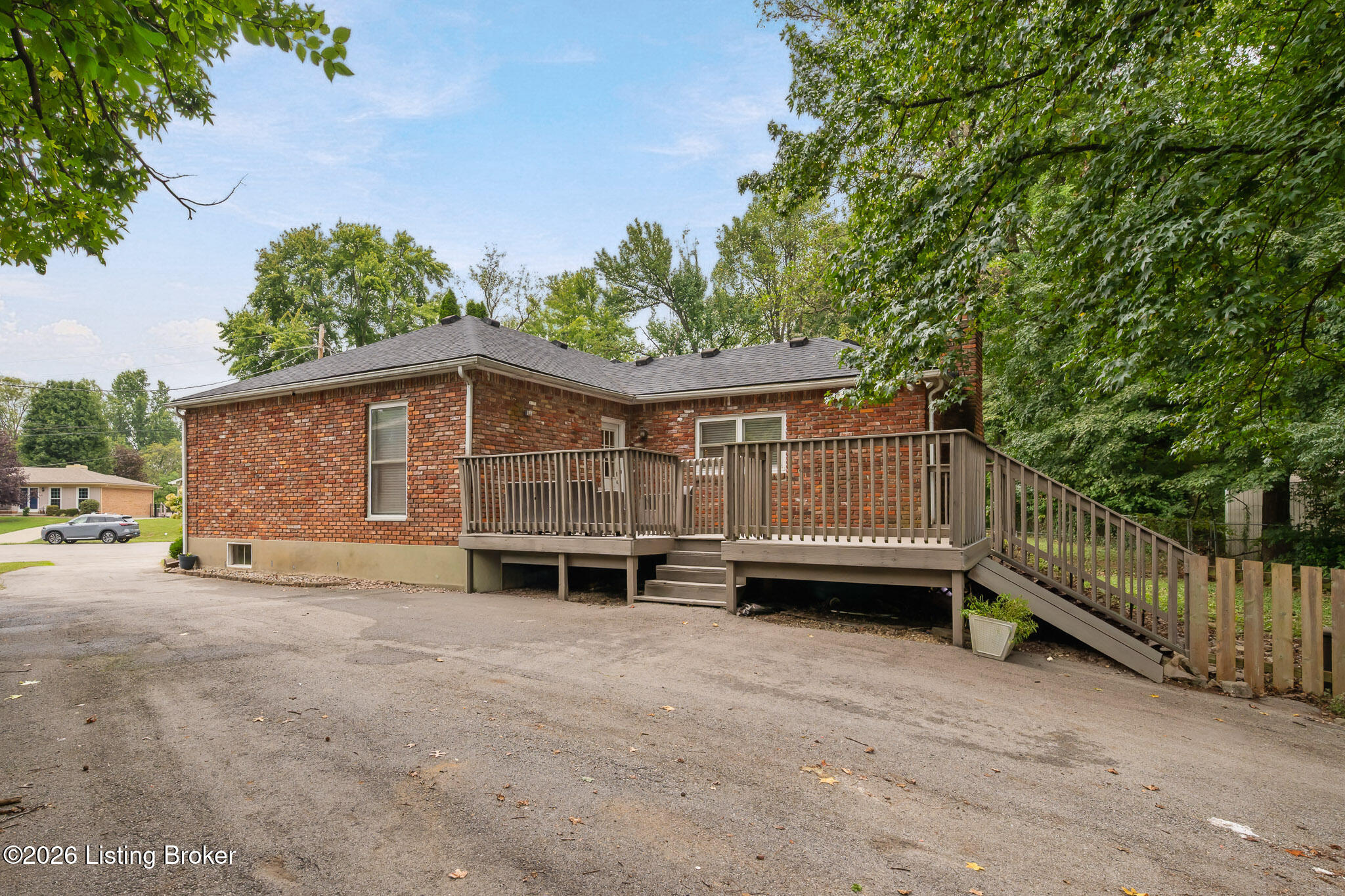 9312 Le Beau Ct Property Photo 38
