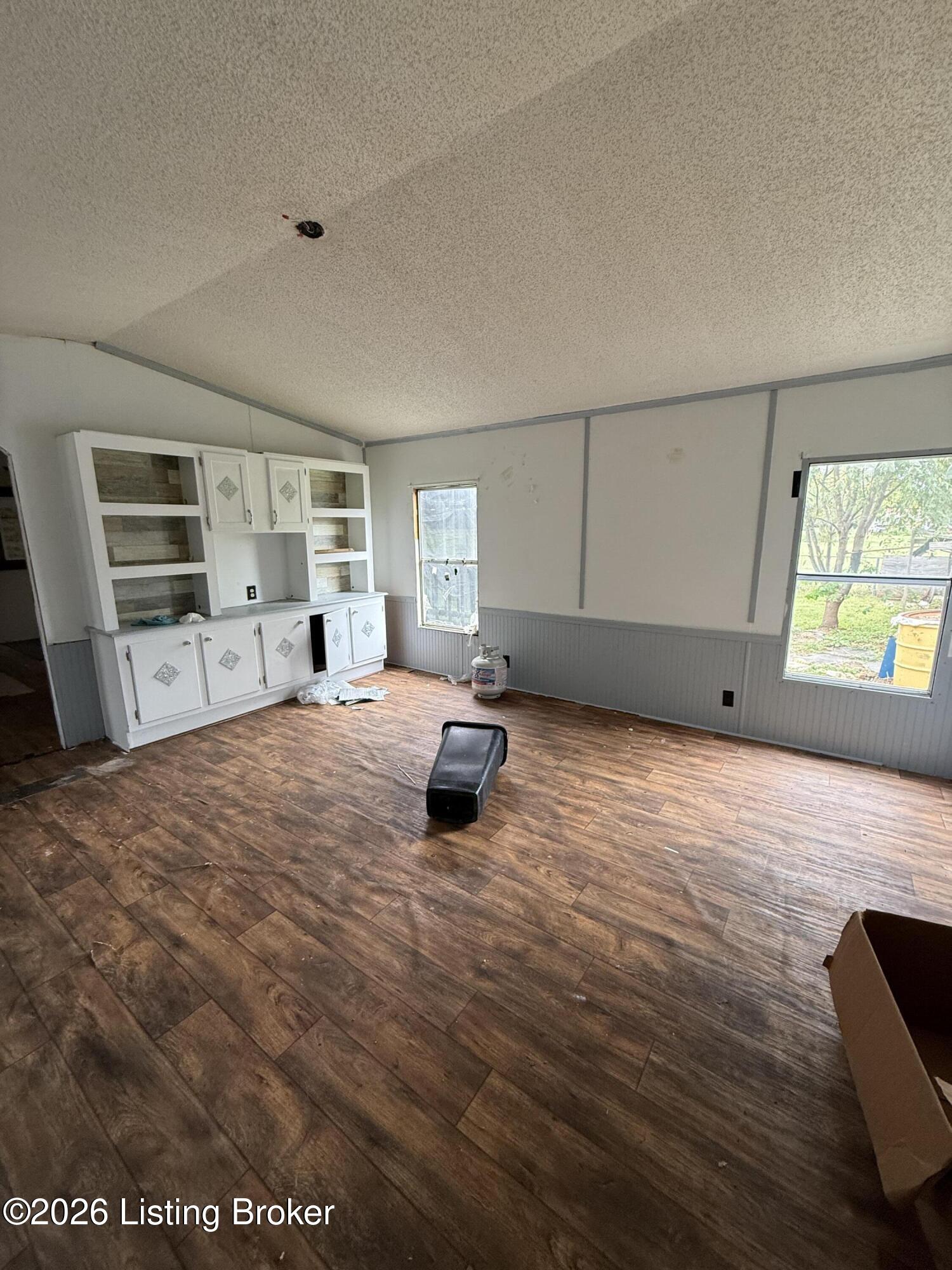 1012 Kentucky 79 Property Photo 12