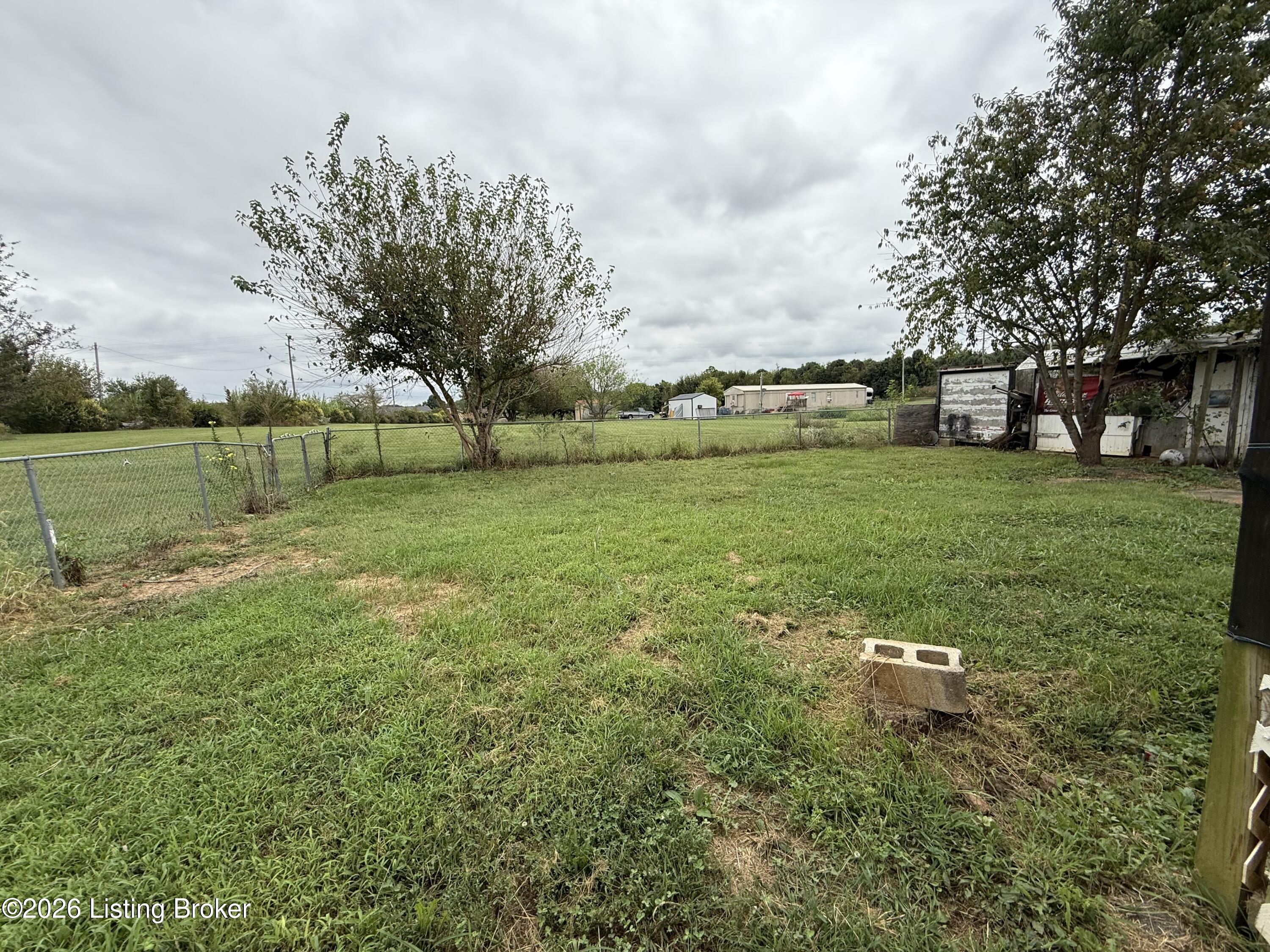 1012 Kentucky 79 Property Photo 14