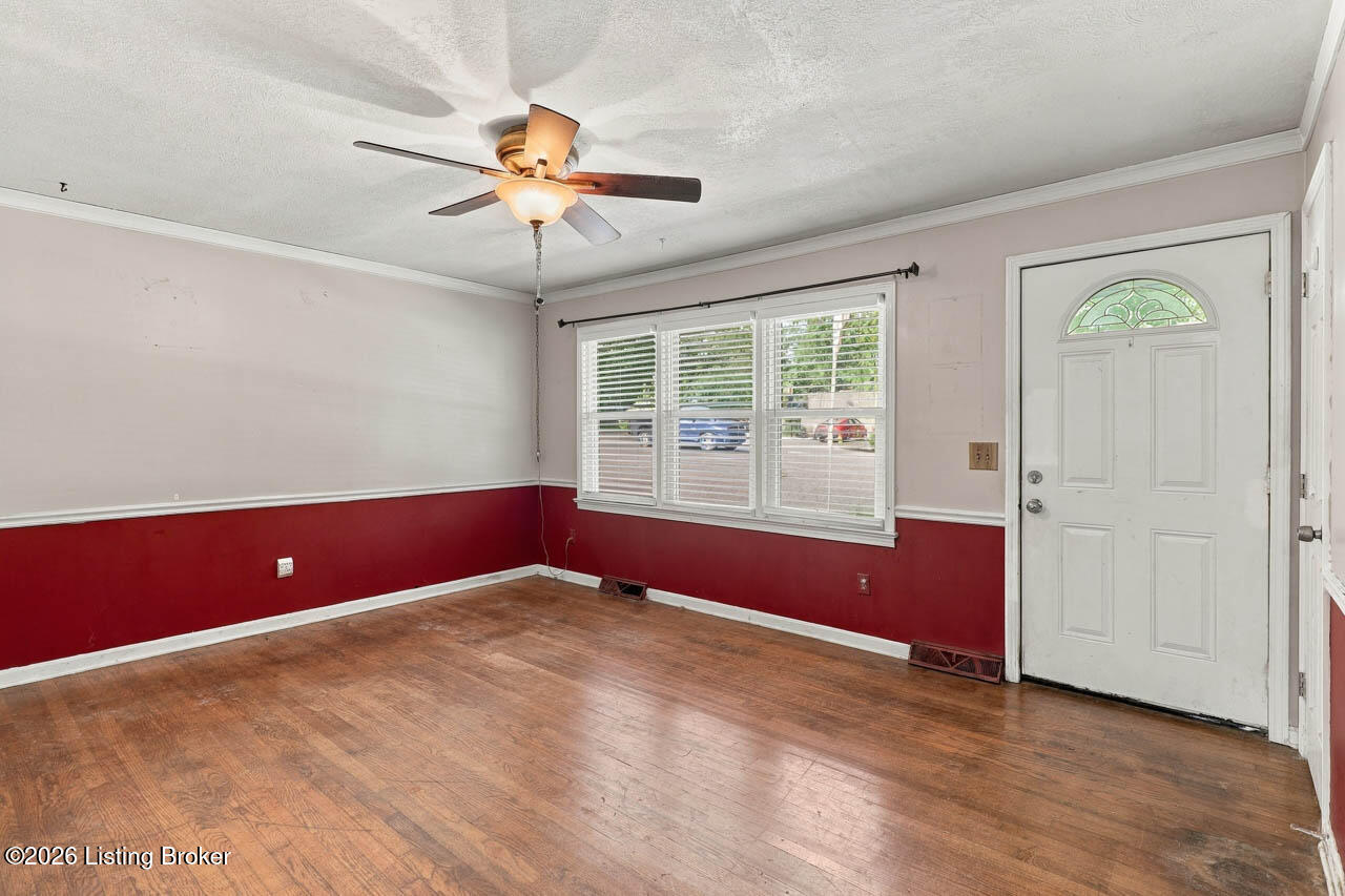 302 Cheryl Ave Property Photo 4