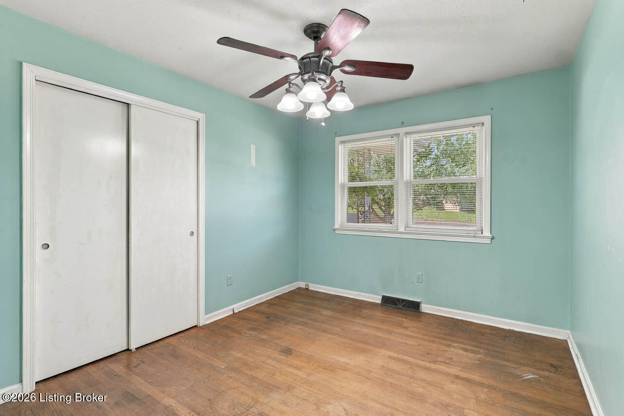 302 Cheryl Ave Property Photo 16