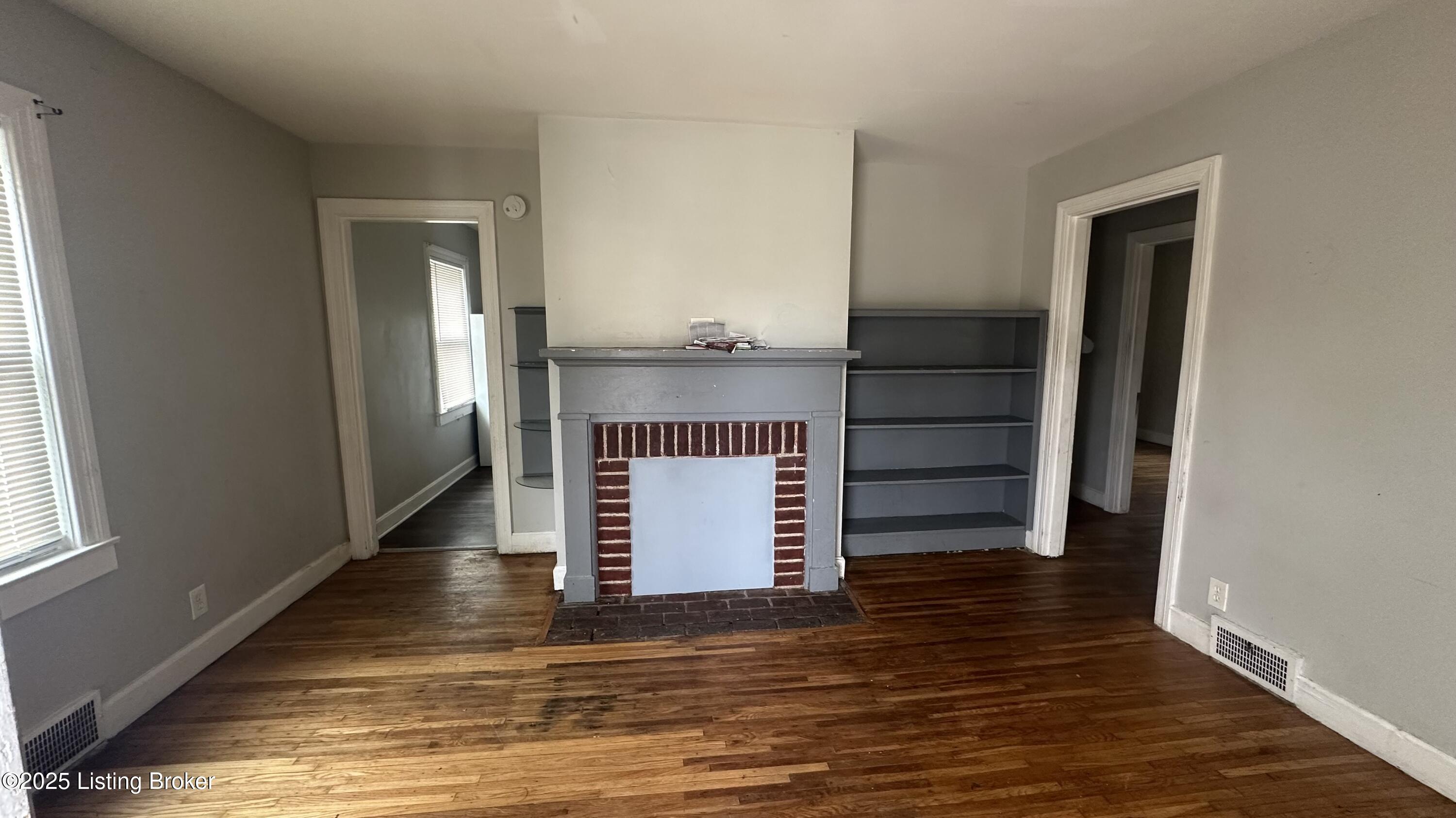 2110 Burwell Ave Property Photo 2
