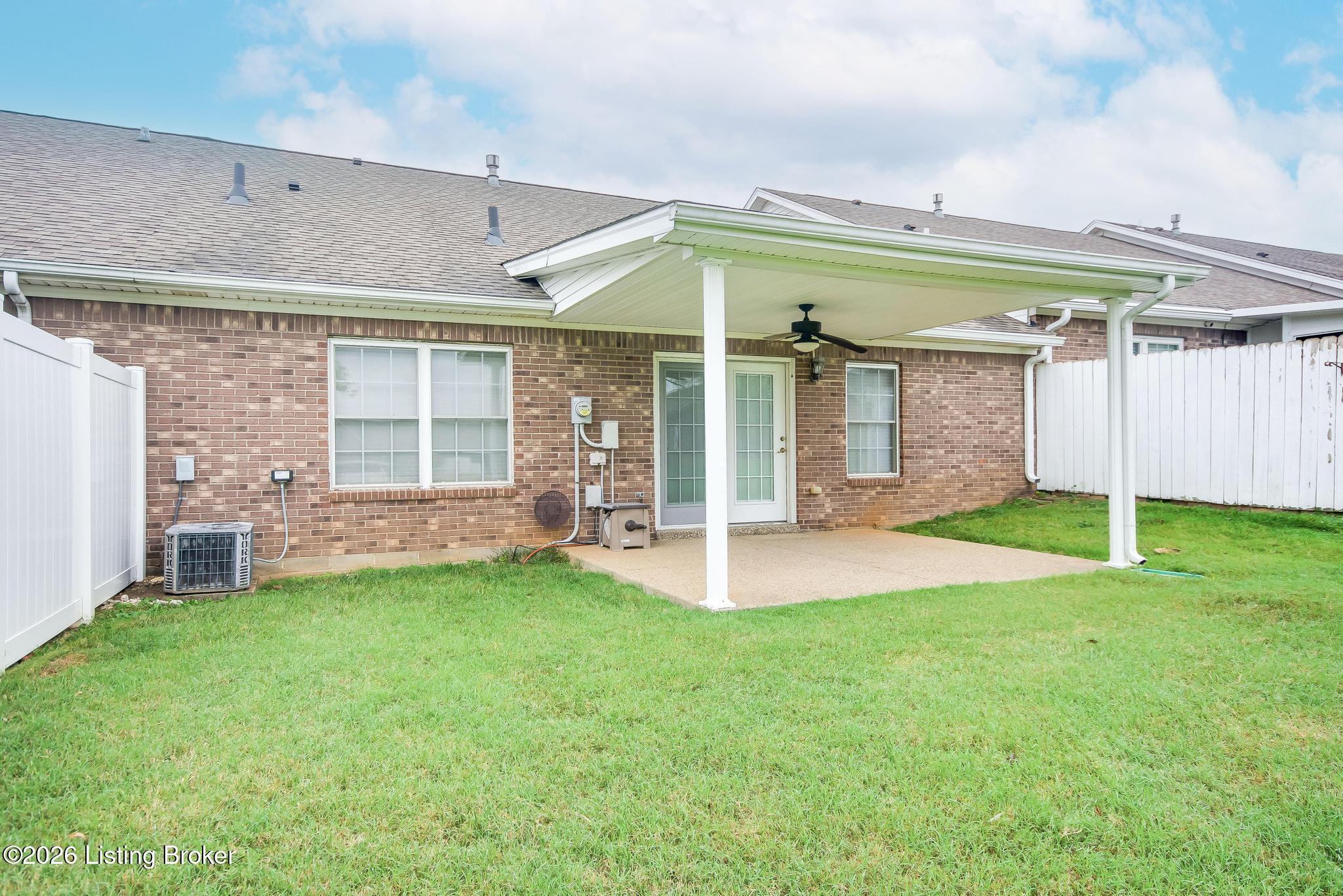 12402 Spring Leaf Ct Property Photo 2