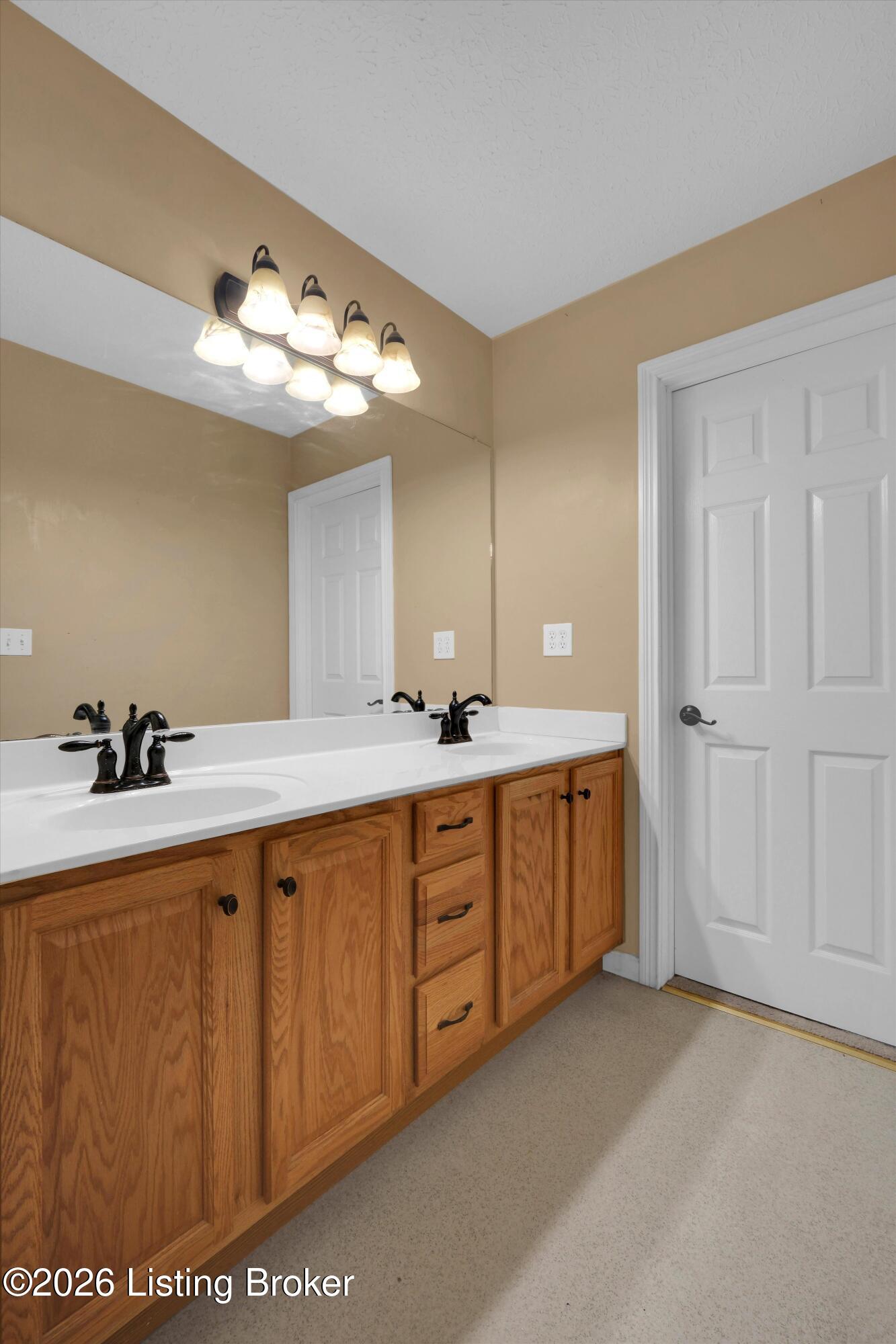 158 Deep Springs Dr Property Photo 15