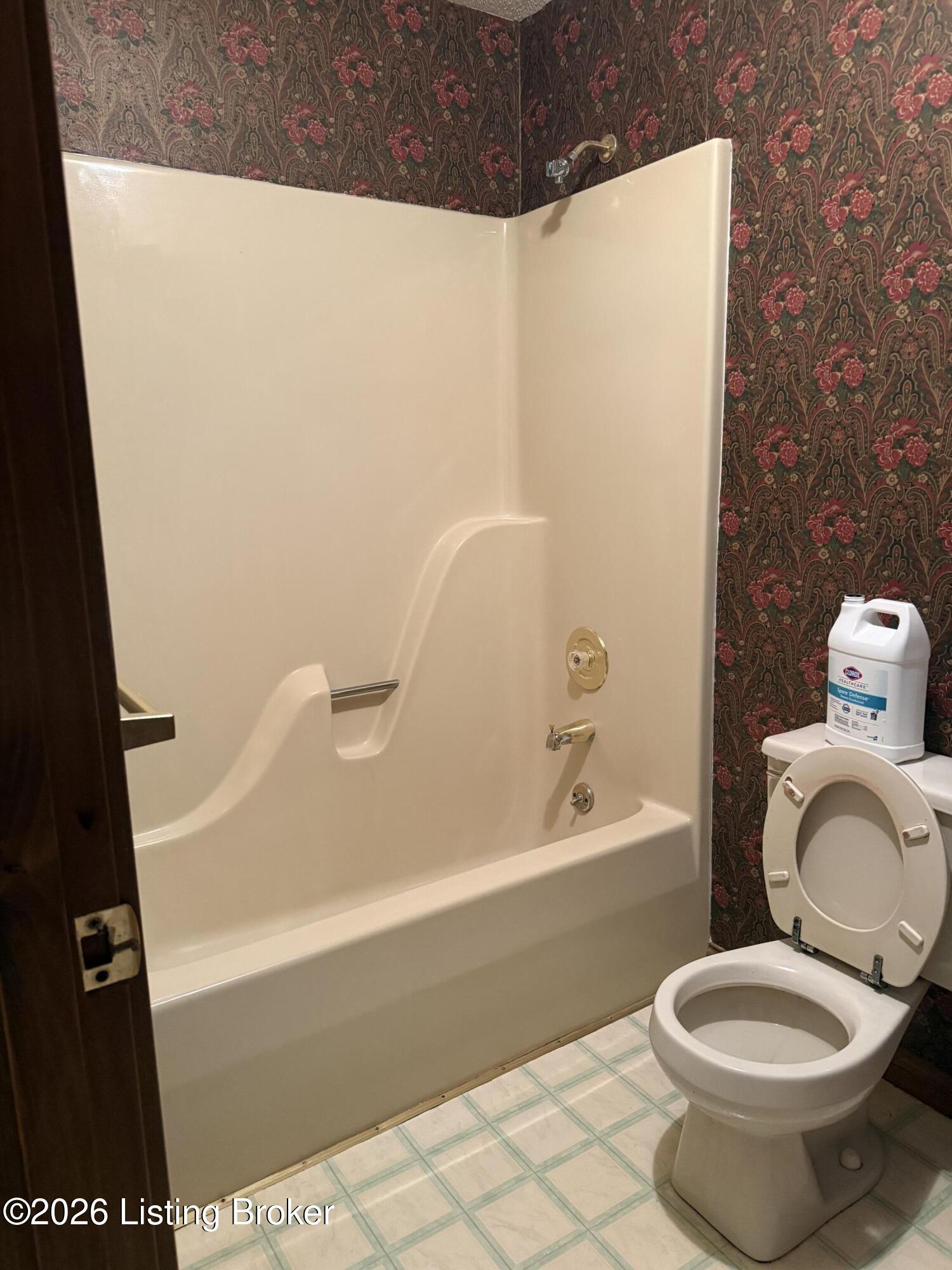 55 Saint Thomas Ln Property Photo 13