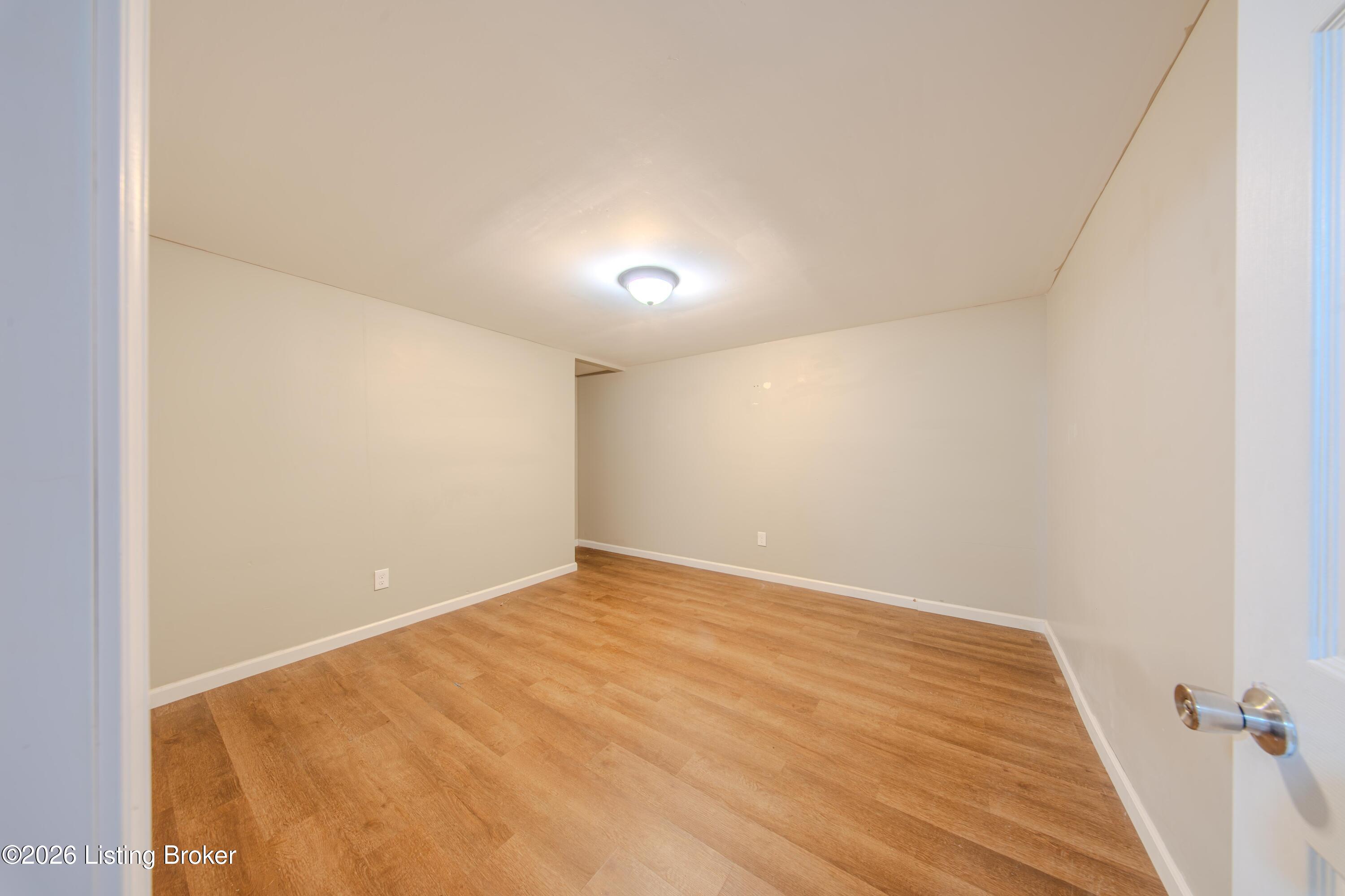 7413 Blue Wing Dr Property Photo 24