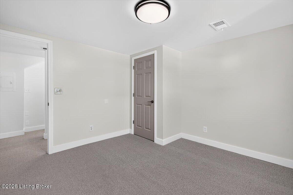 4105 Chenoweth Run Rd Property Photo 36
