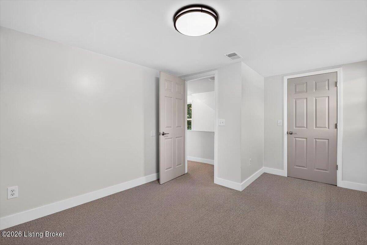 4105 Chenoweth Run Rd Property Photo 40