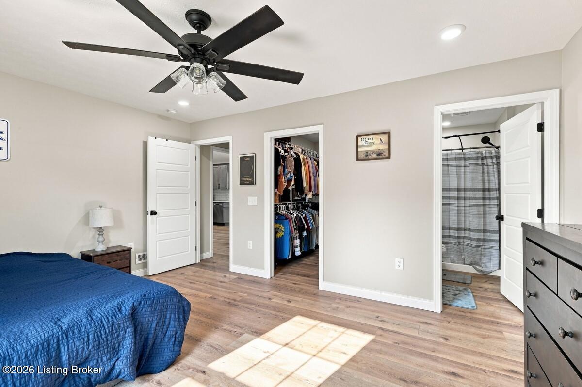 400 Strawberry Ln Property Photo 8