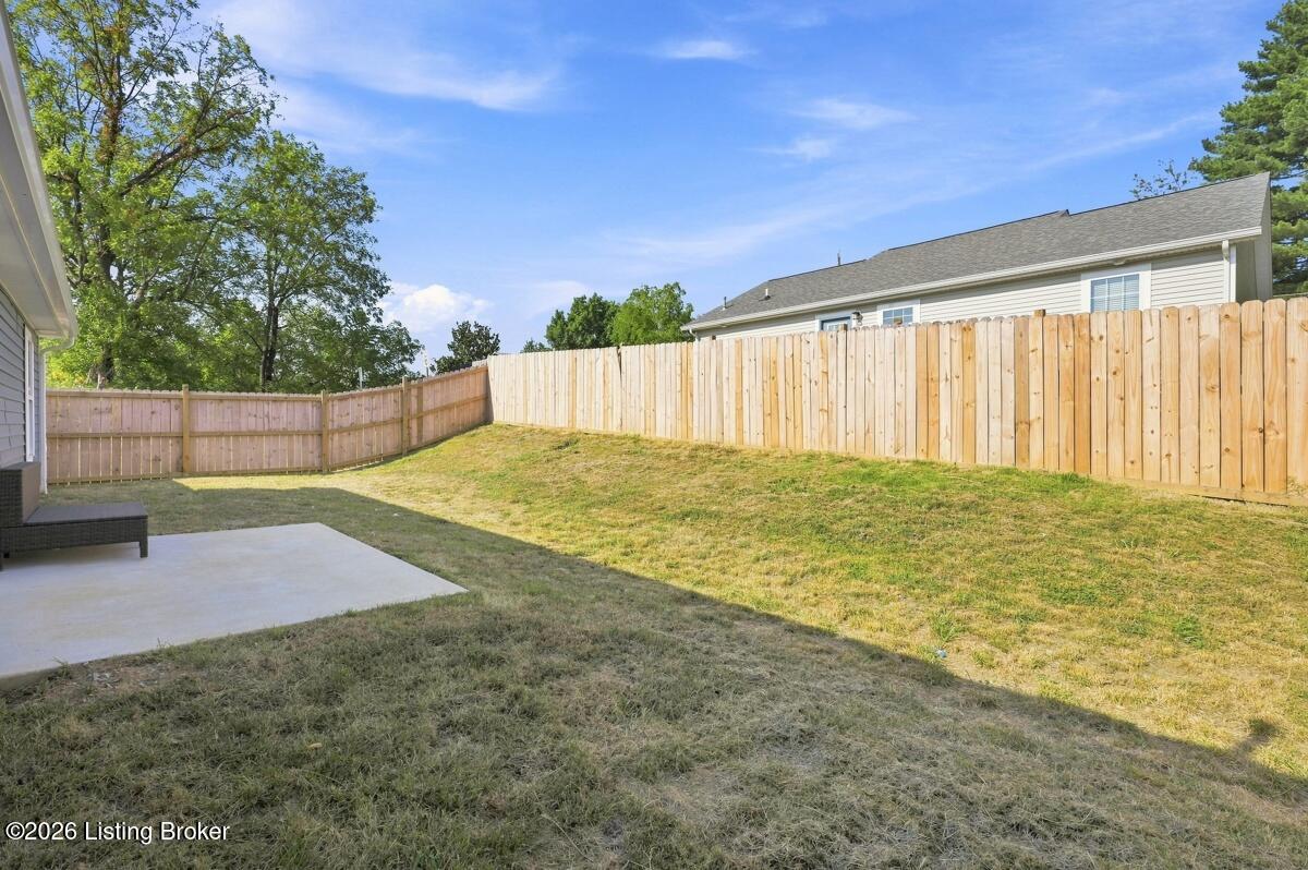 400 Strawberry Ln Property Photo 18