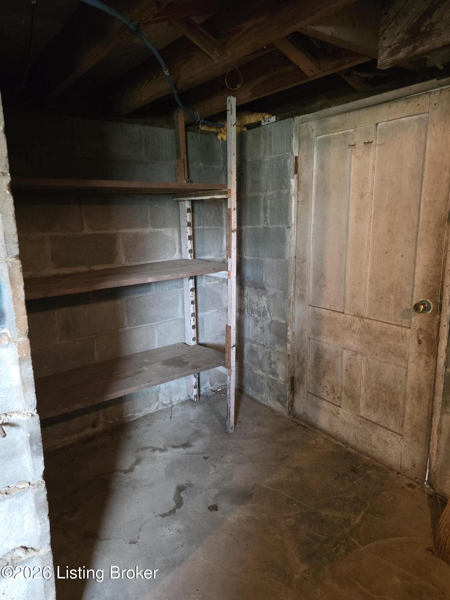 115 Perry St Property Photo 37