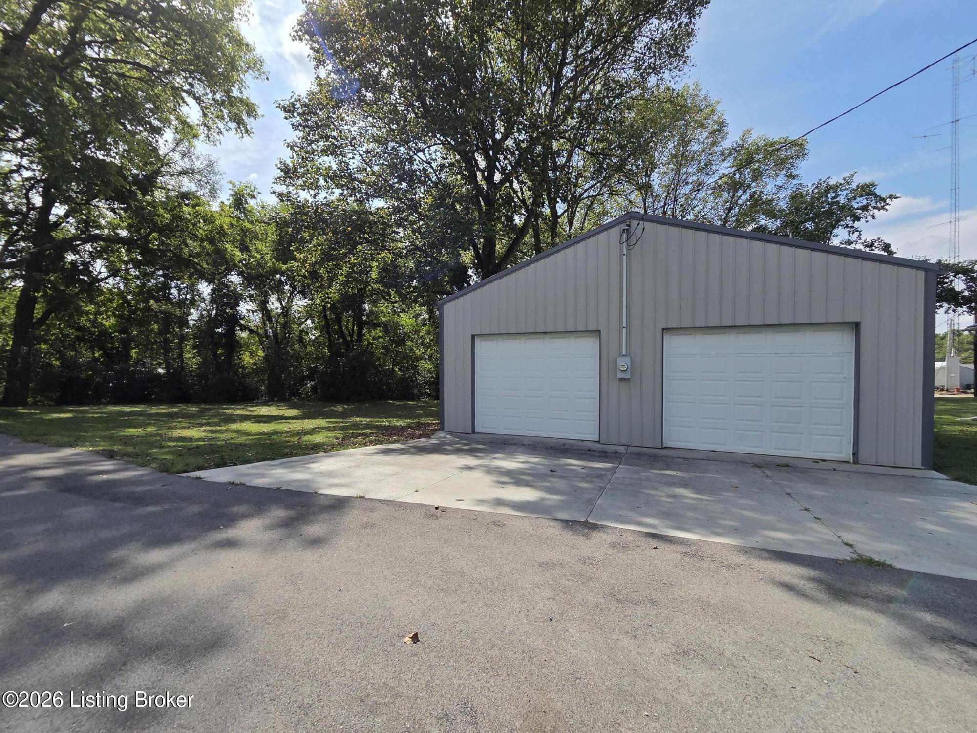 00 Carrs Alley Property Photo 3