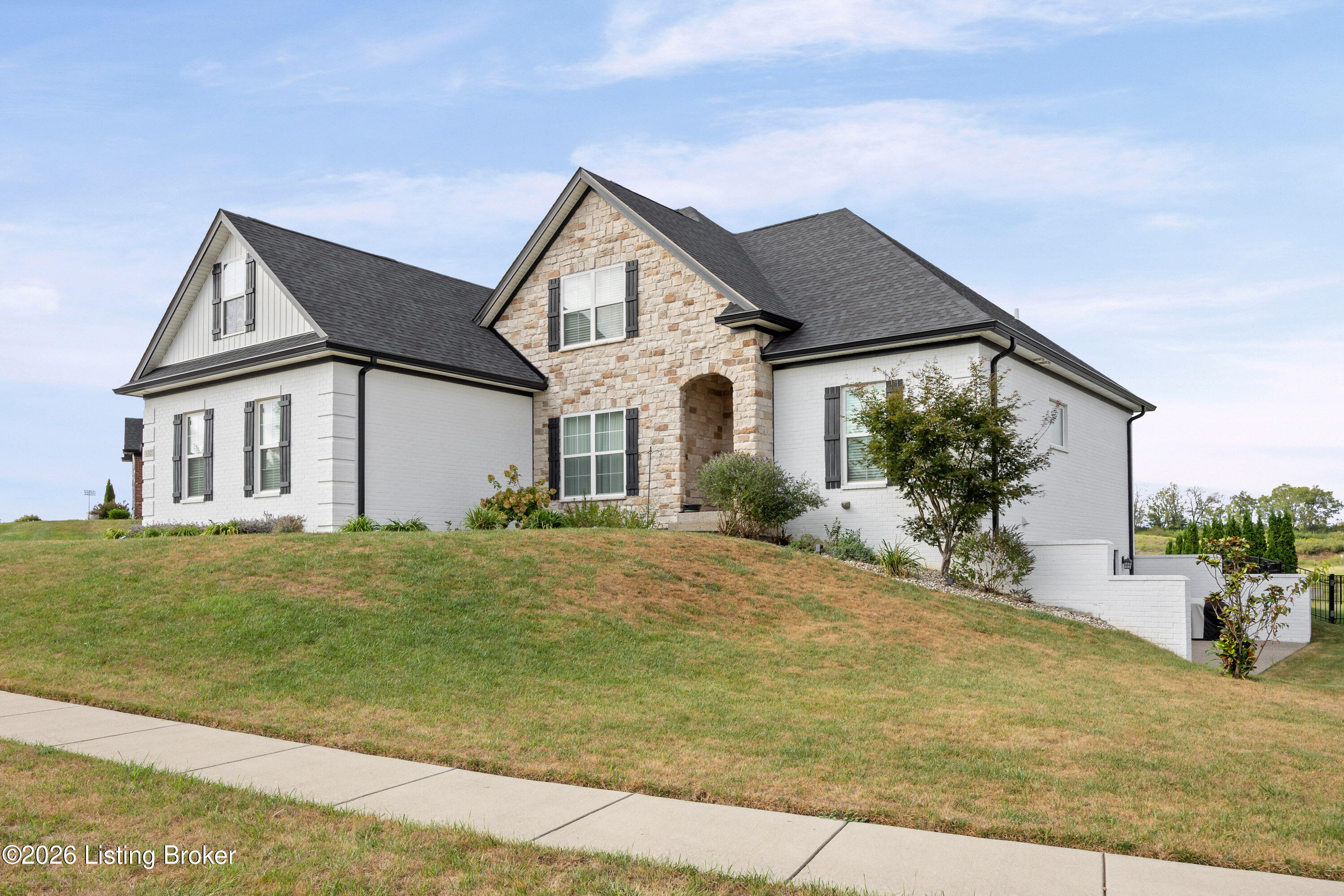 132 Winners Cir Property Photo 2