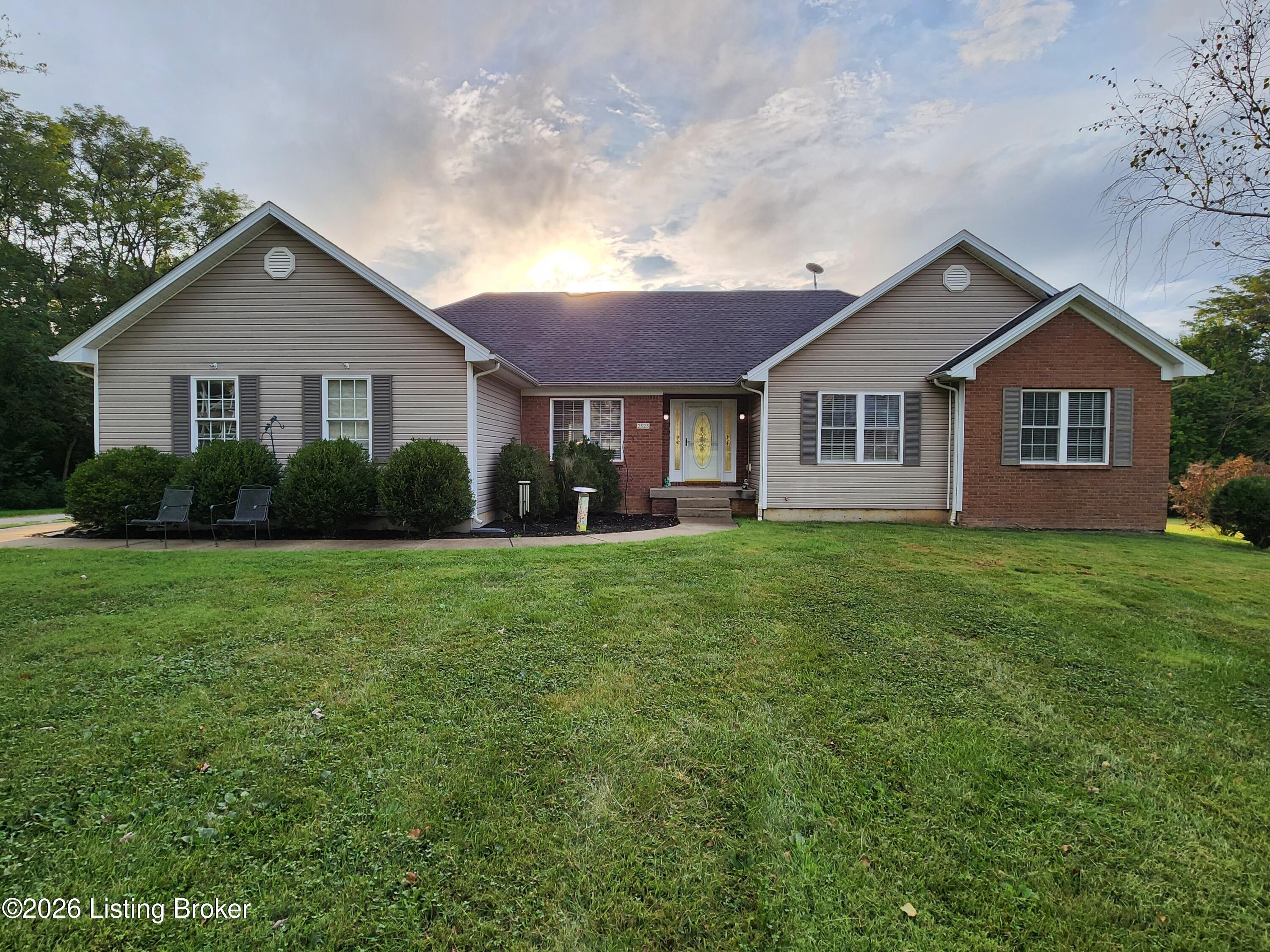 2525 Elmburg Rd Property Photo 1