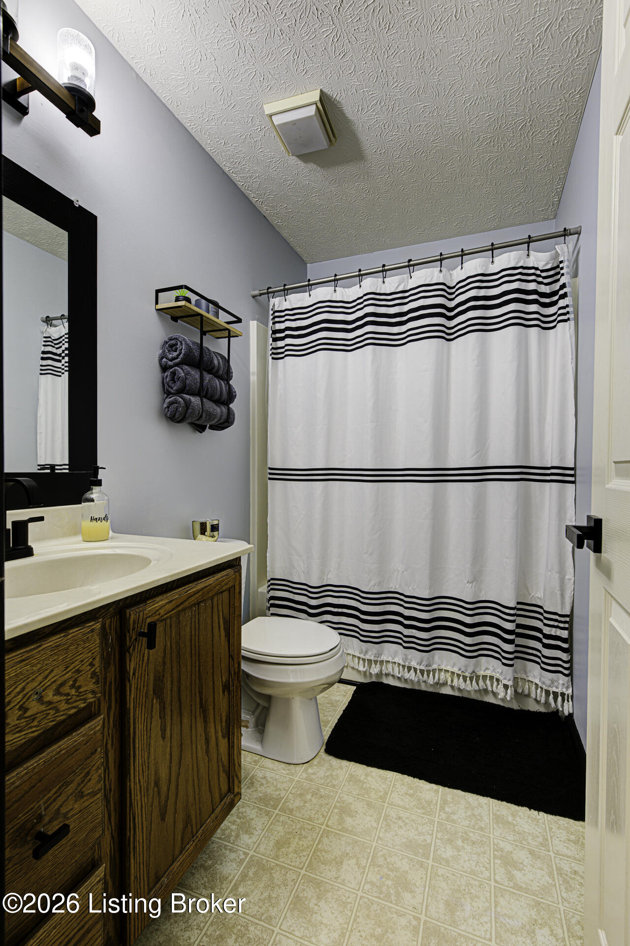 501 Winter Dr Property Photo 19