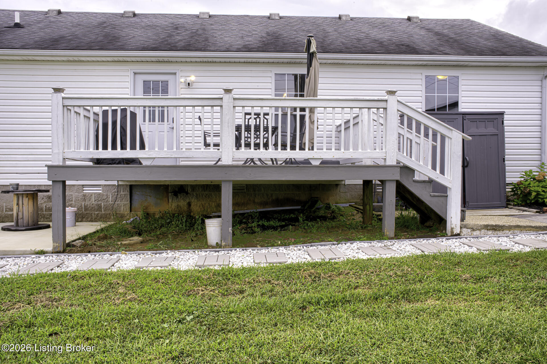 501 Winter Dr Property Photo 25