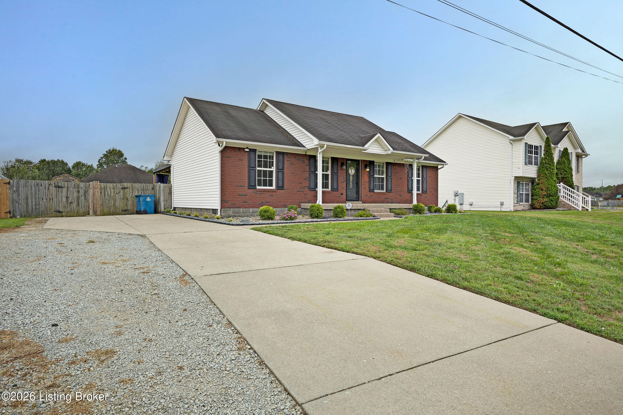448 Hensley Rd Property Photo 1