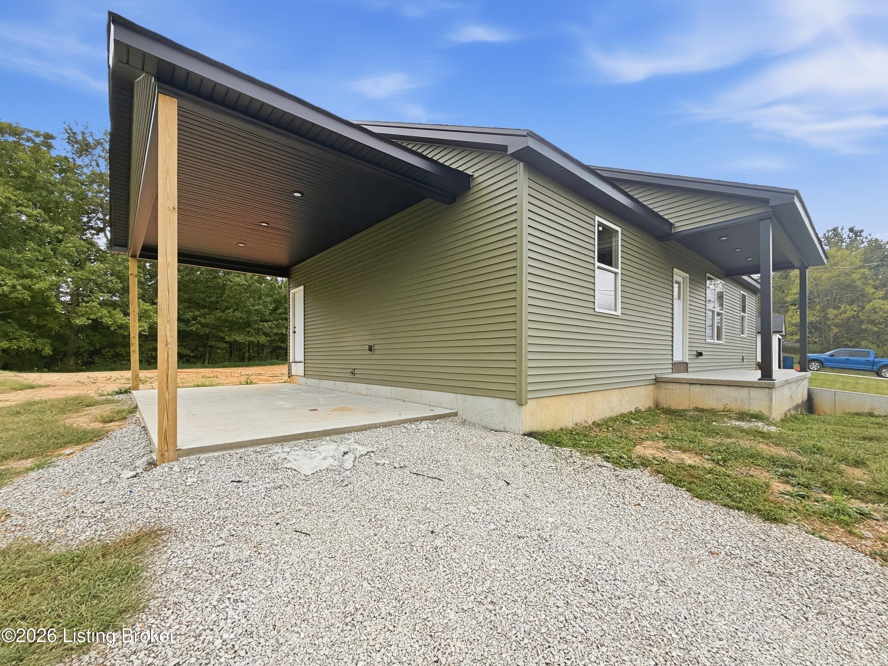 258 School Side Dr Property Photo 21