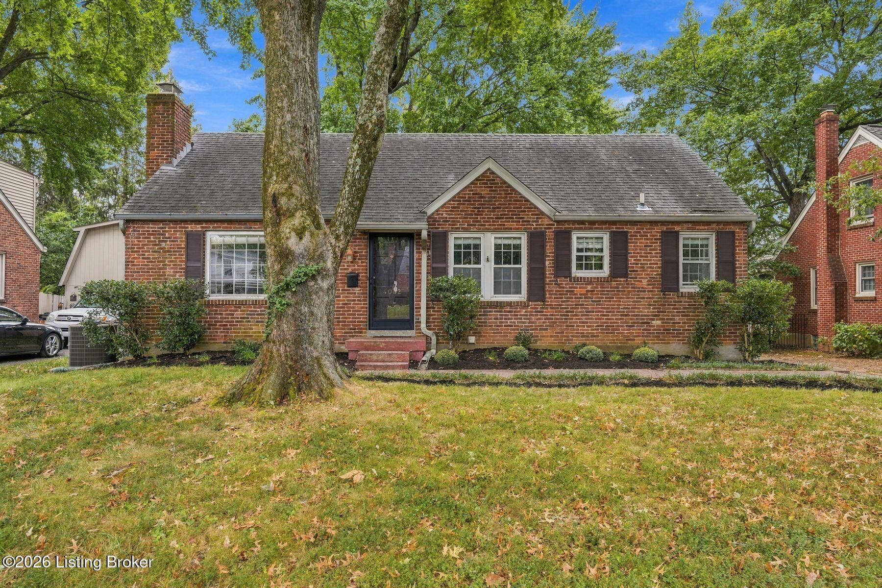 4032 Elmwood Ave Property Photo 1