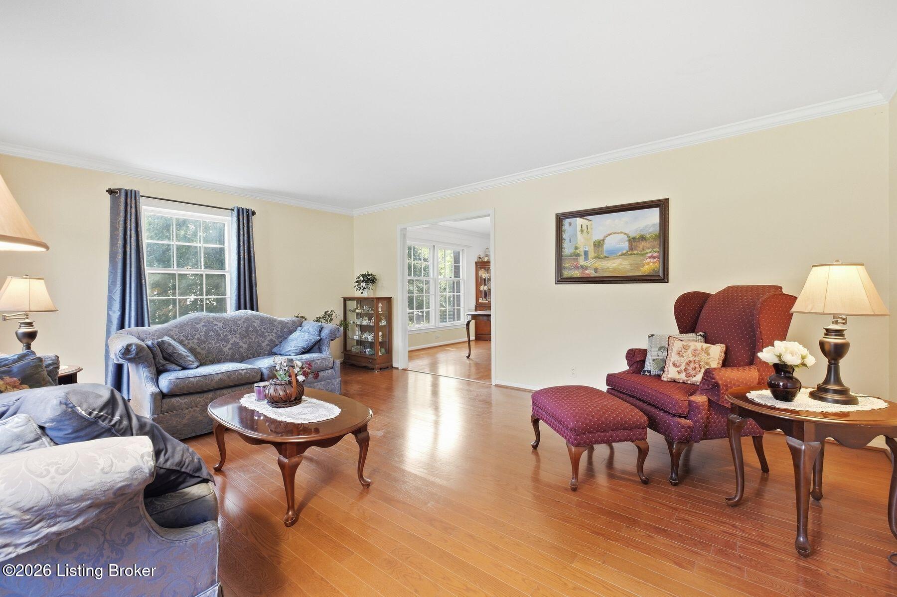 2324 Thornhill Rd Property Photo 5