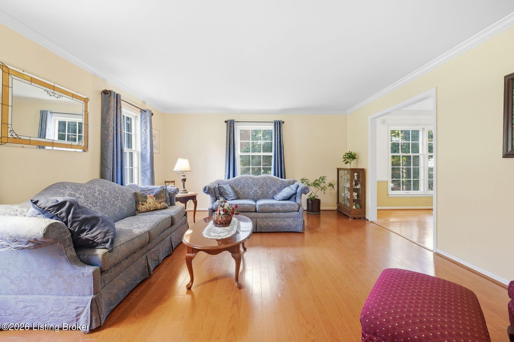 2324 Thornhill Rd Property Photo 6