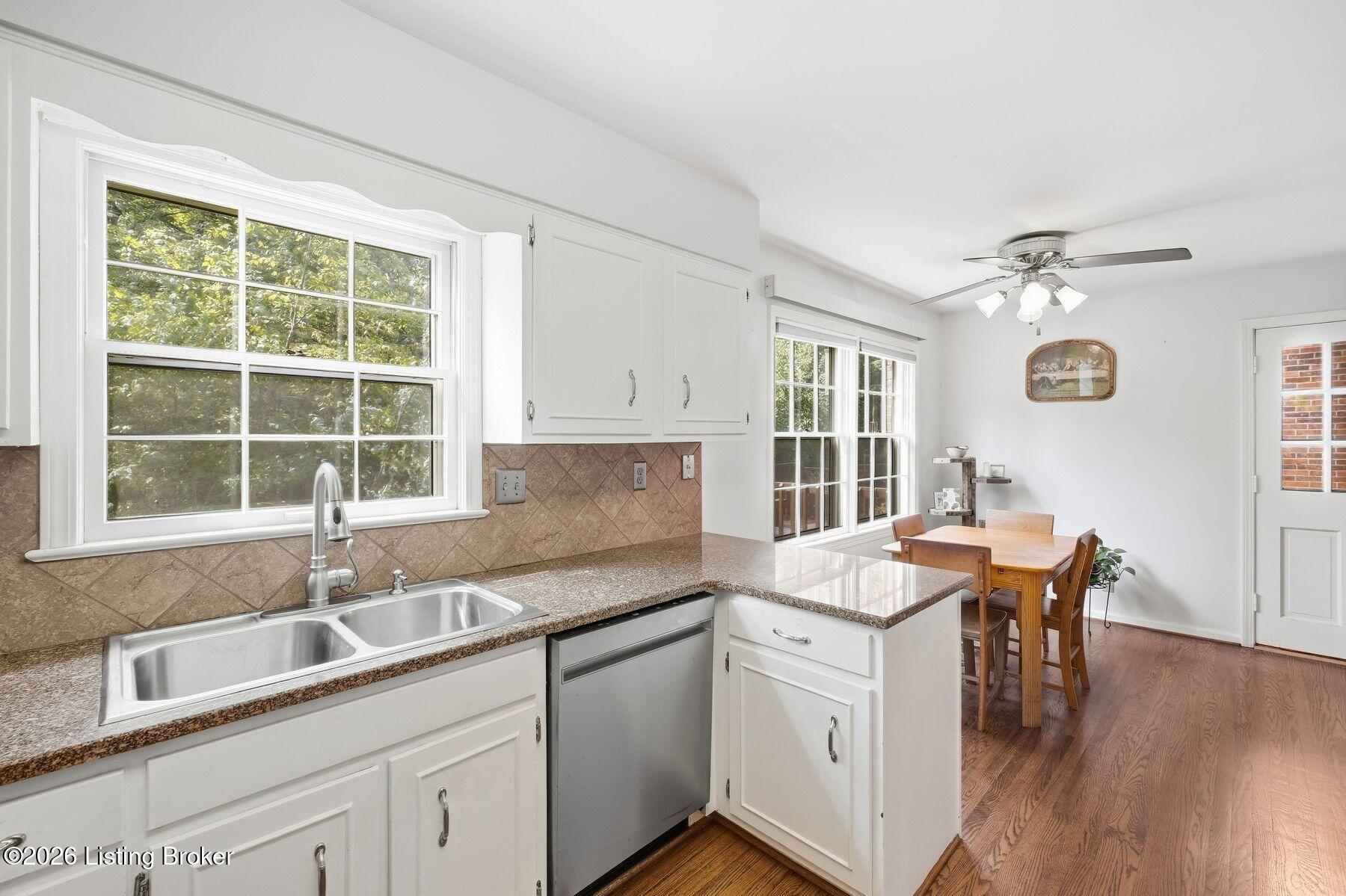 2324 Thornhill Rd Property Photo 11