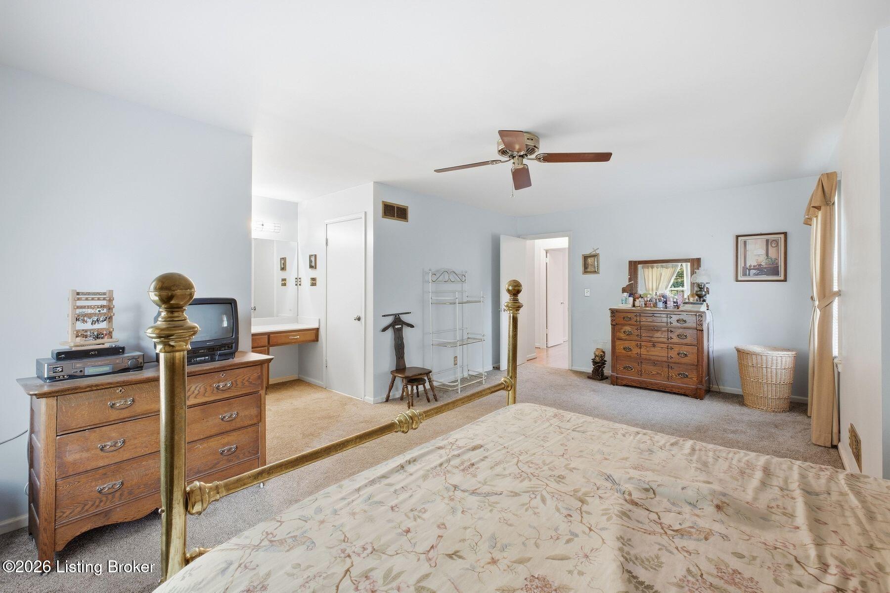 2324 Thornhill Rd Property Photo 20