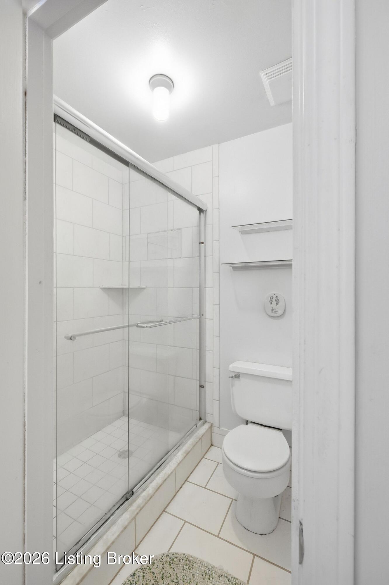 2324 Thornhill Rd Property Photo 22