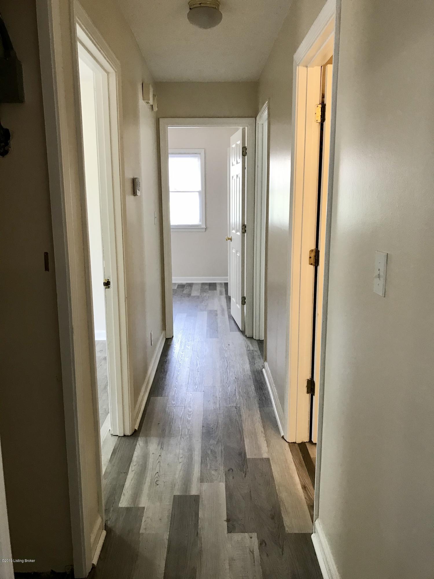 501 Oak Leaf Dr Property Photo 18