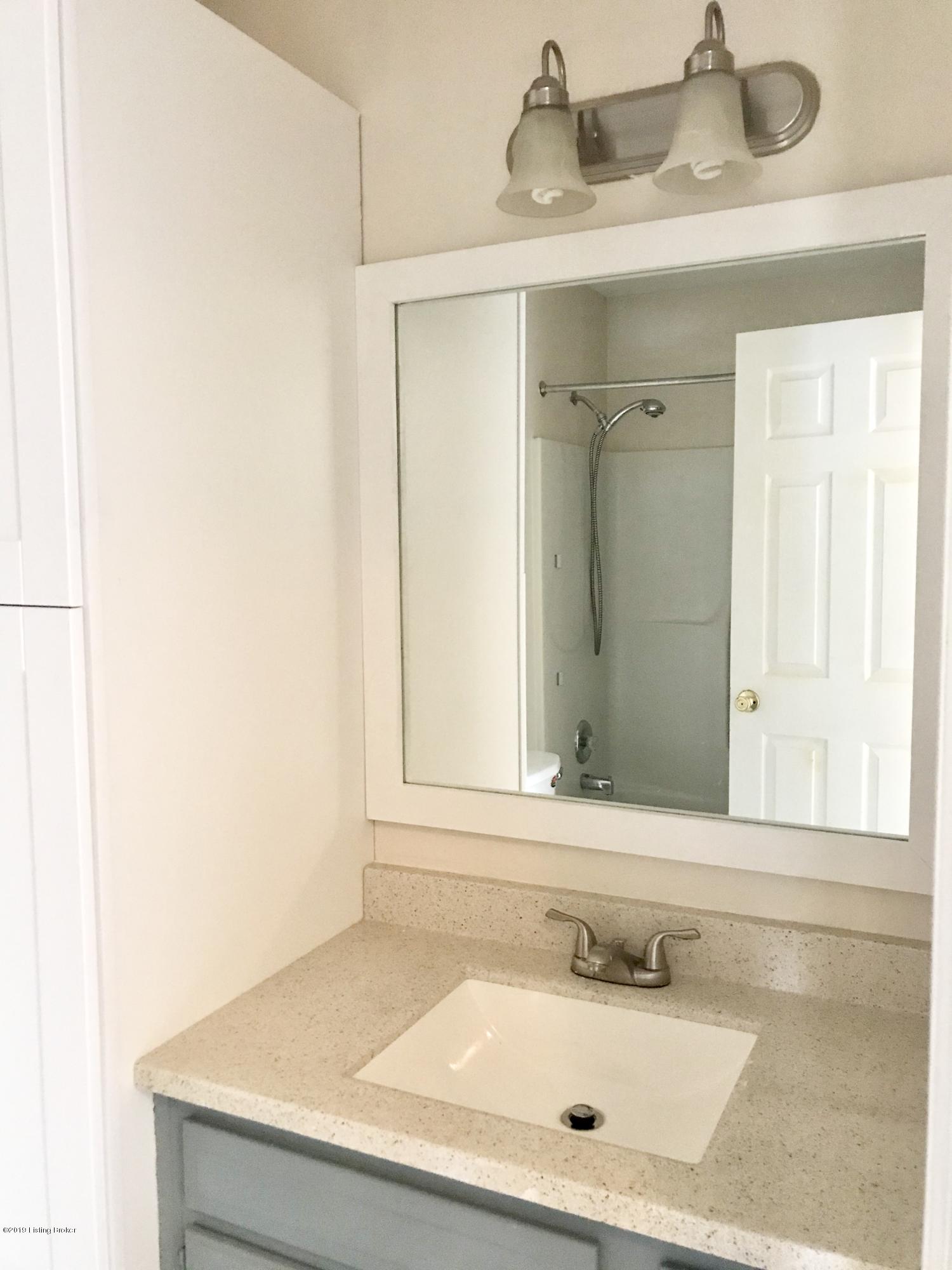 501 Oak Leaf Dr Property Photo 19