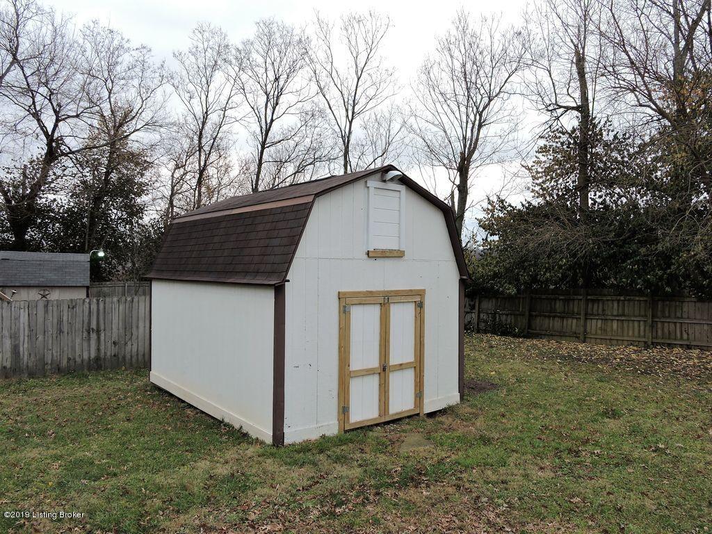 501 Oak Leaf Dr Property Photo 25