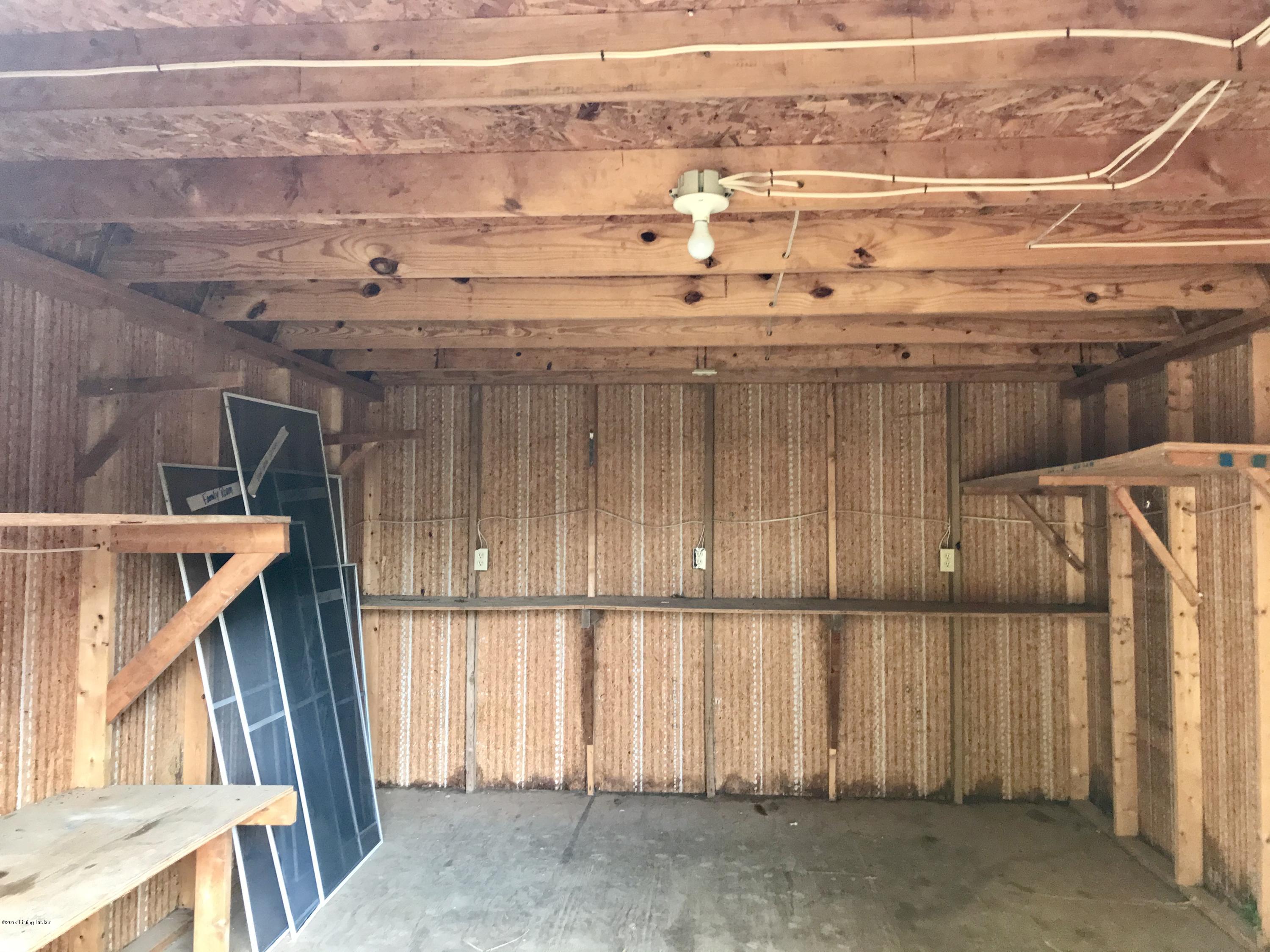 501 Oak Leaf Dr Property Photo 26