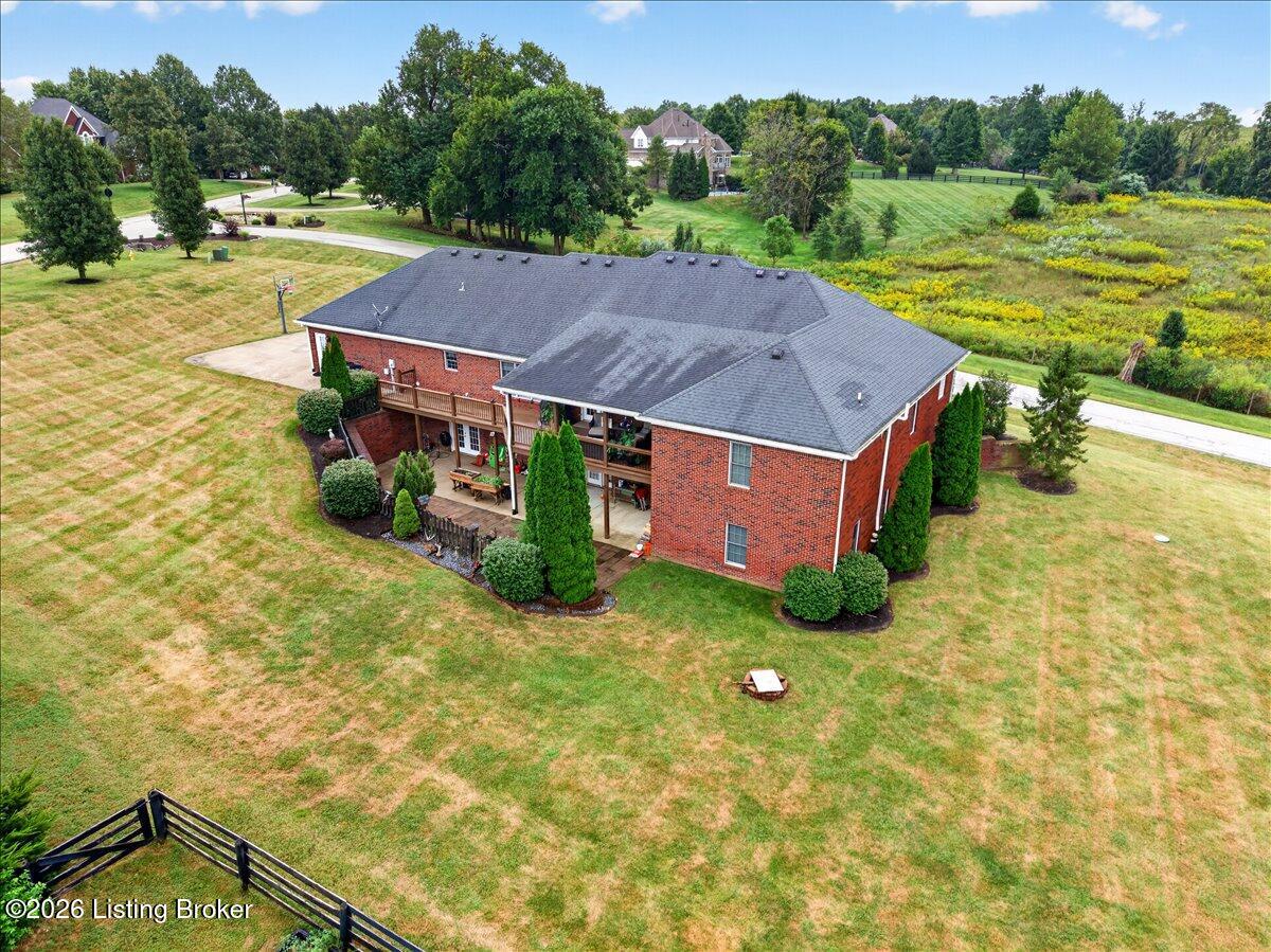1911 Clarke Pointe Dr Property Photo 4