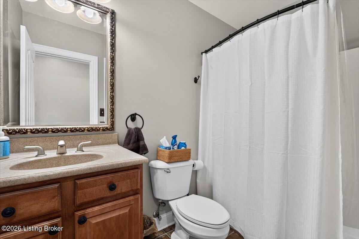 1911 Clarke Pointe Dr Property Photo 34
