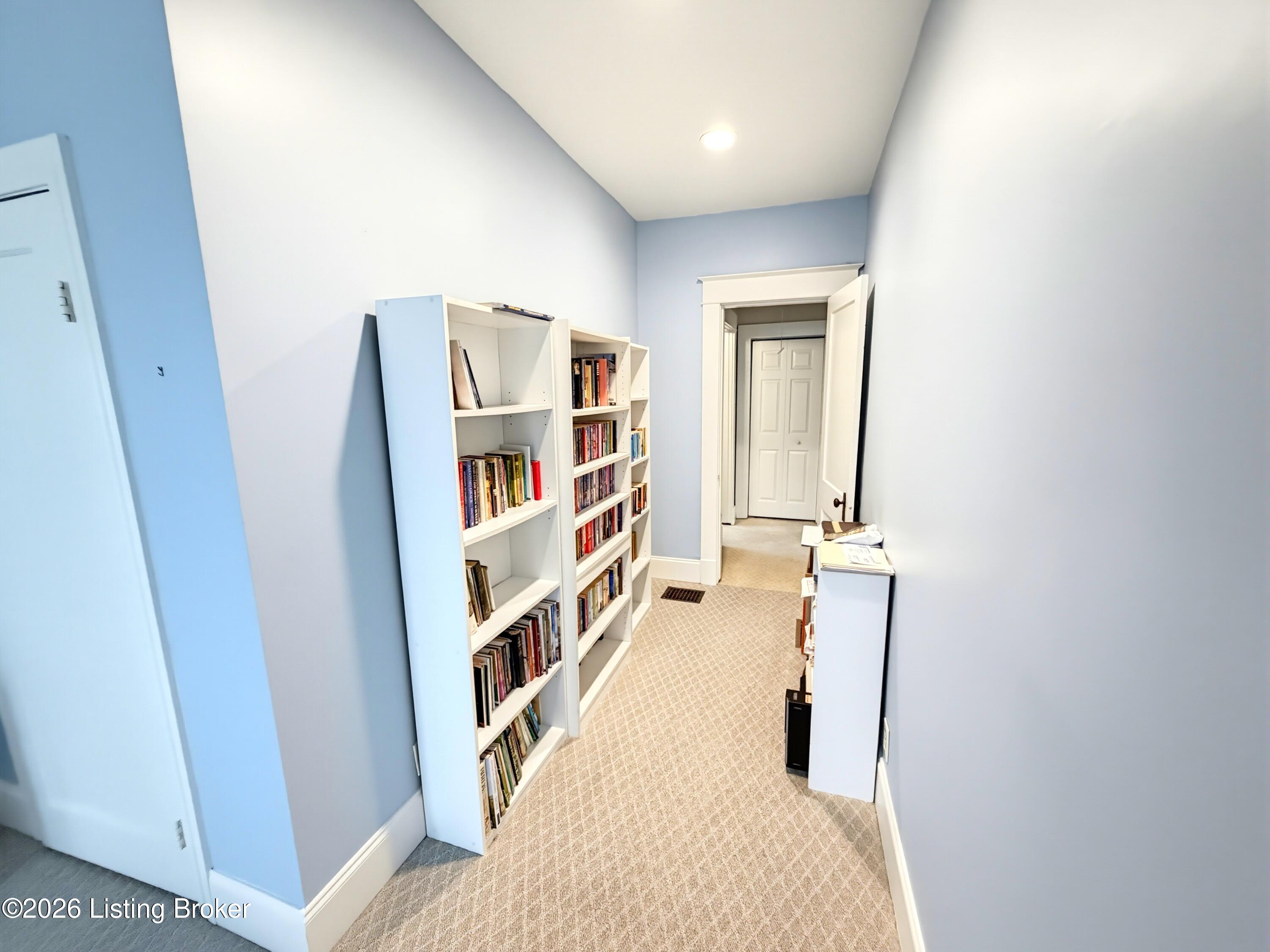 319 Belvar Ave Property Photo 18