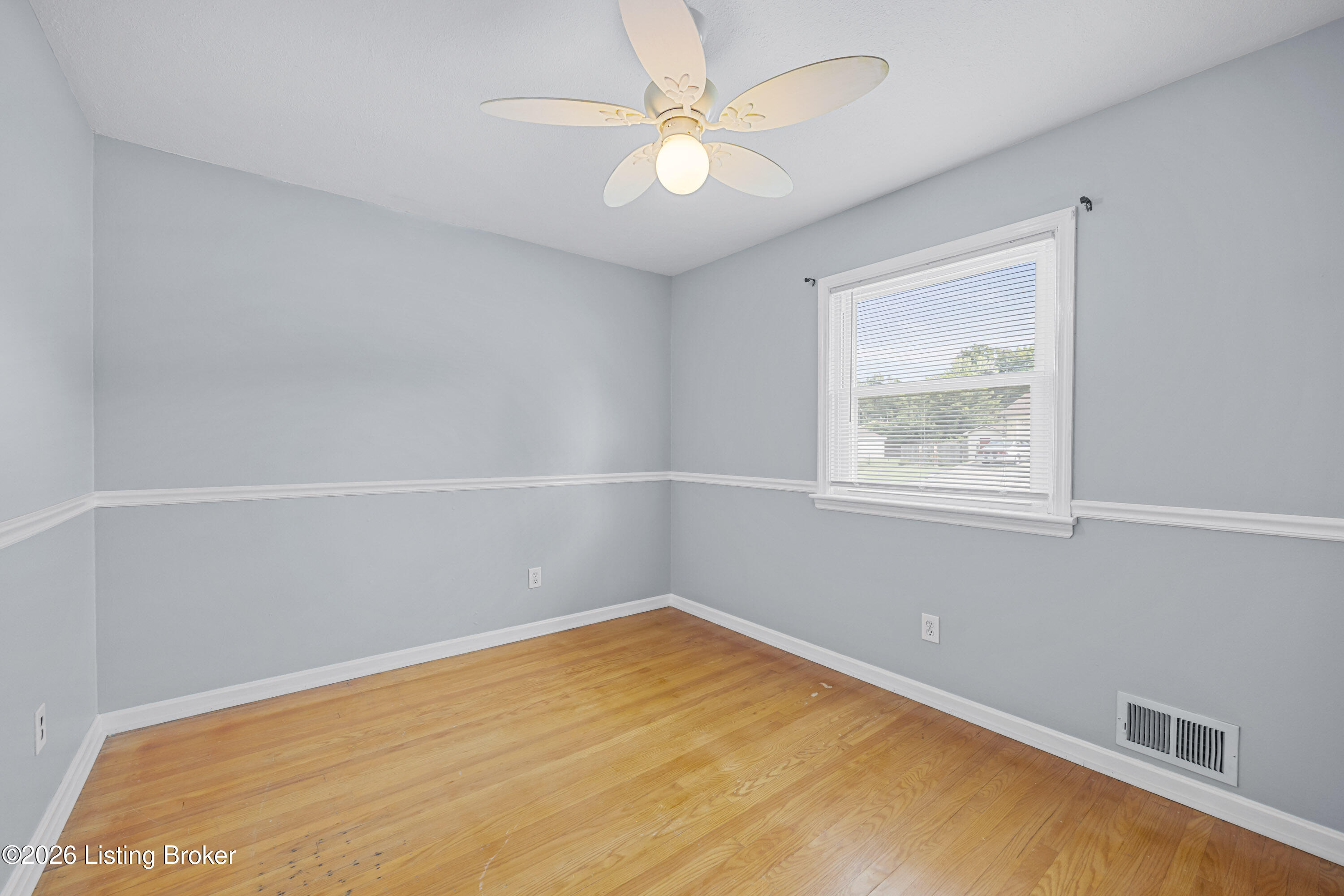 6908 Ledgerock Rd Property Photo 20
