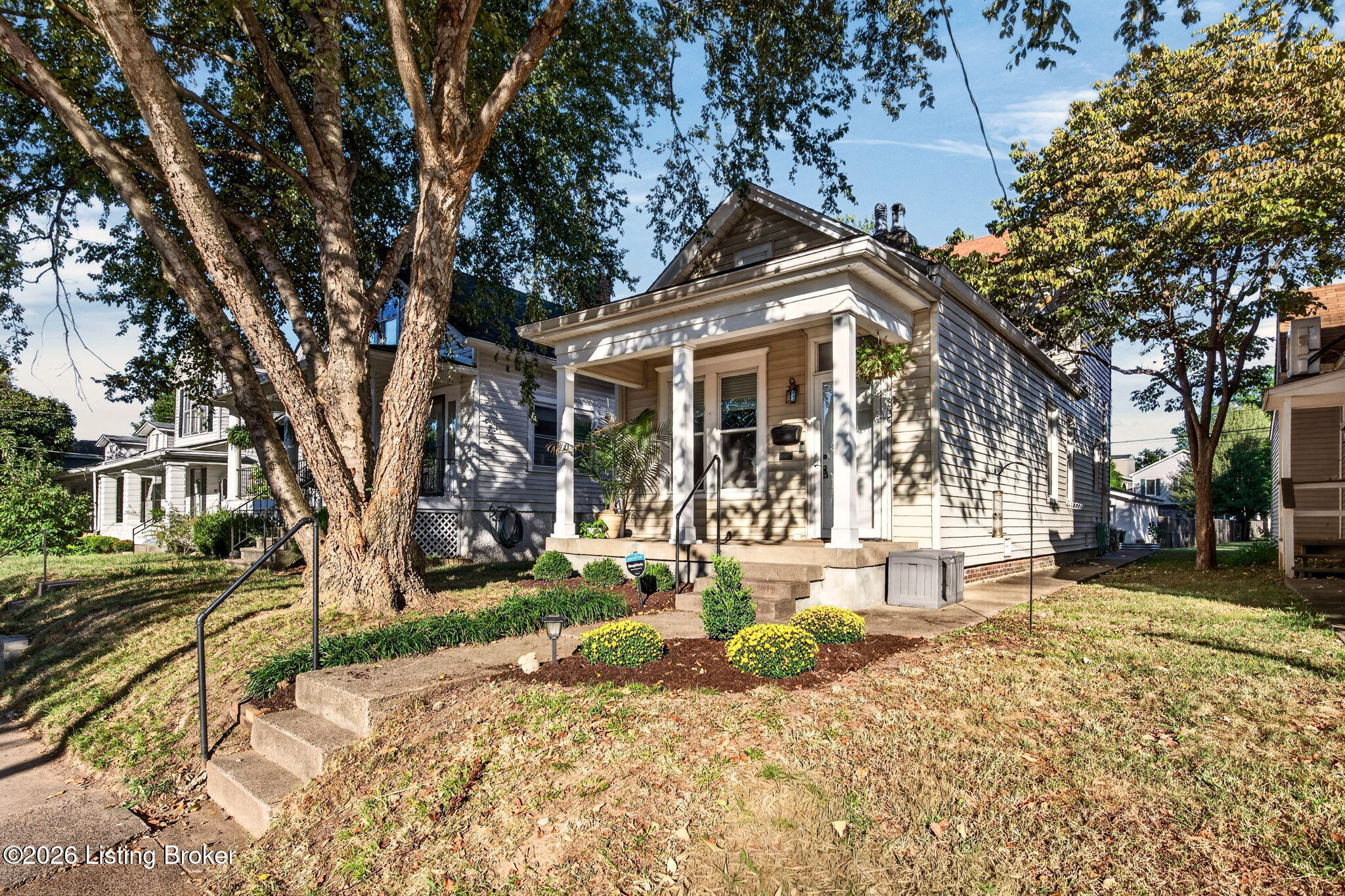 1835 Deer Park Ave Property Photo 1